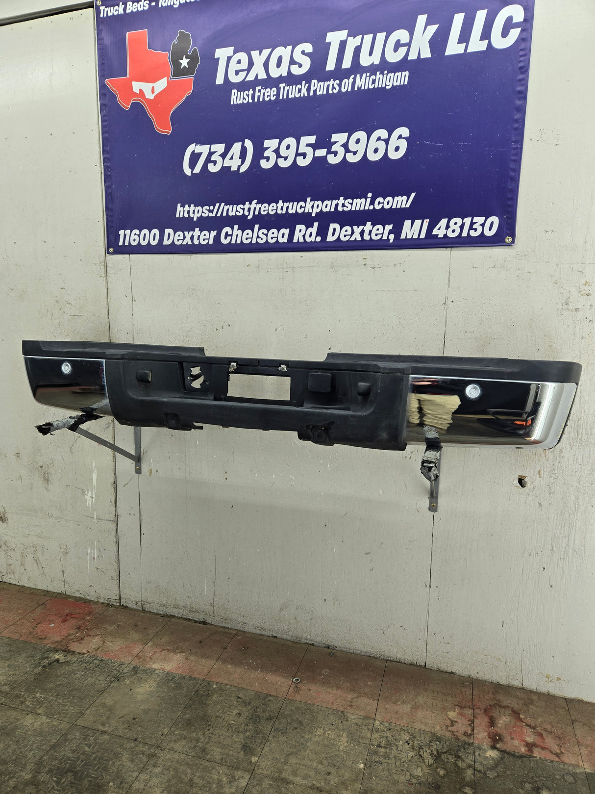 2011-2014 Chevrolet Silverado / GMC Sierra 2500 3500 HD Rear Bumper