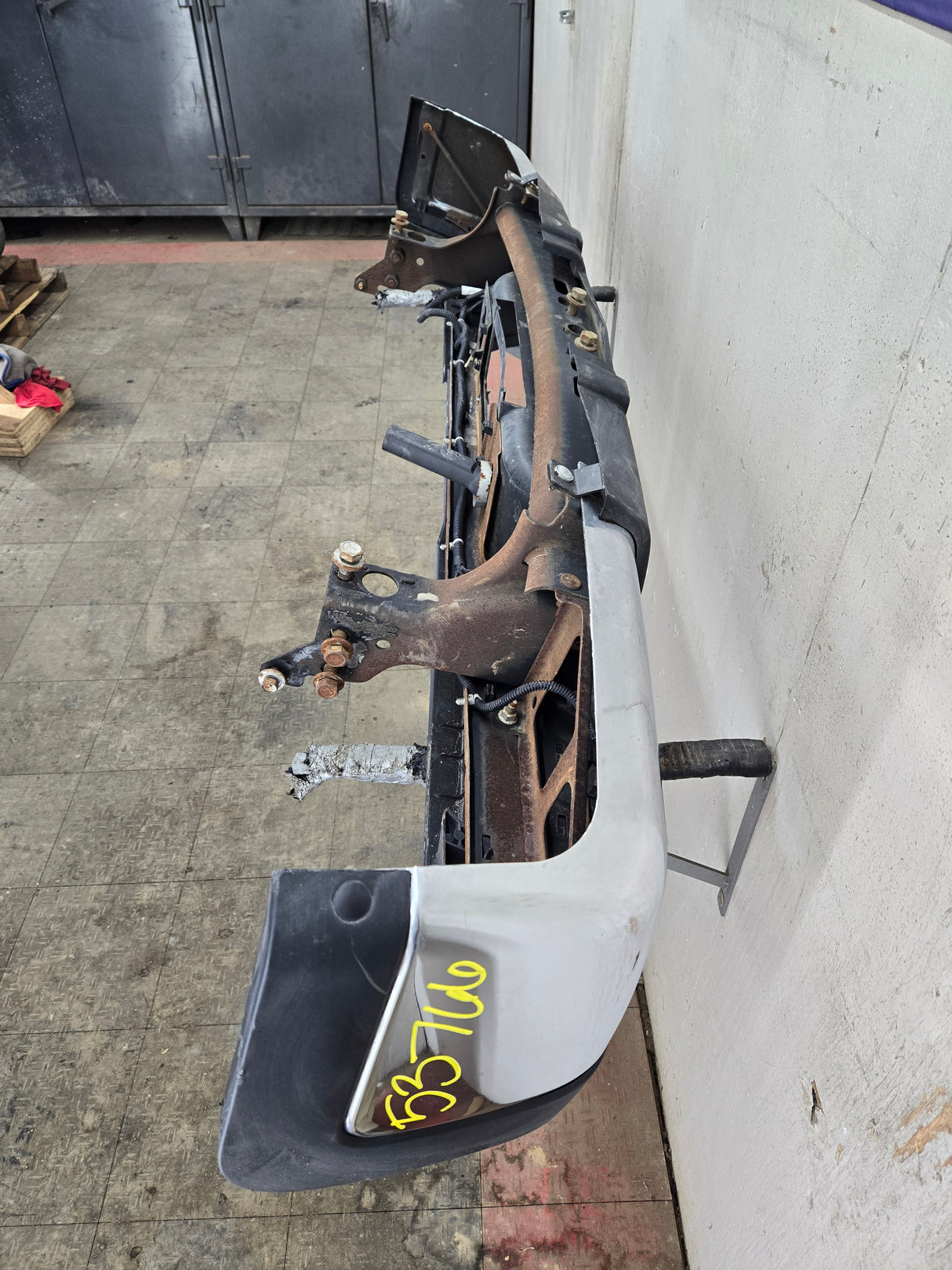 2011-2014 Chevrolet Silverado / GMC Sierra 2500 3500 HD Rear Bumper