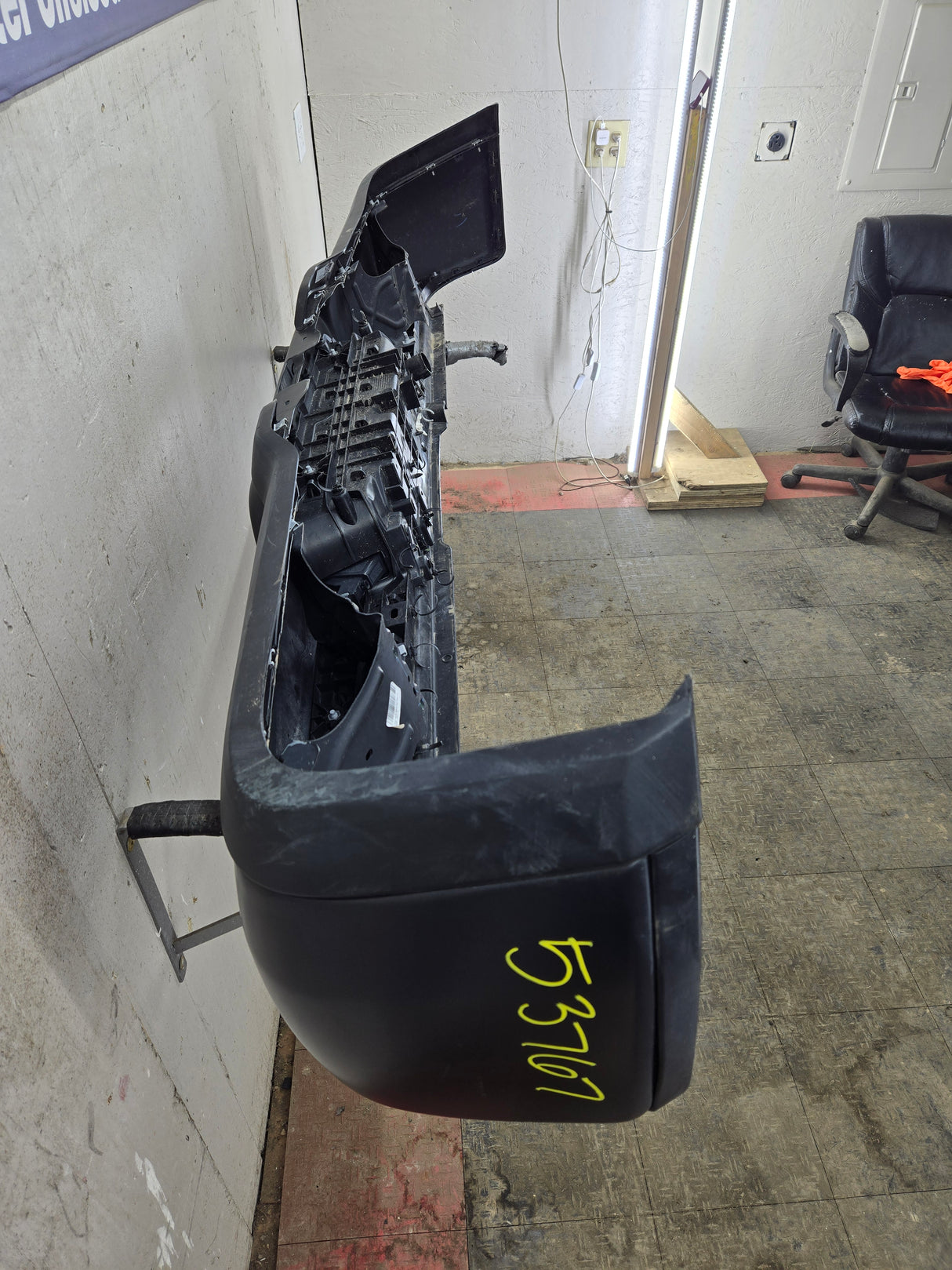 2019-2025 Dodge Ram 2500 3500 5th Gen Rear Bumper