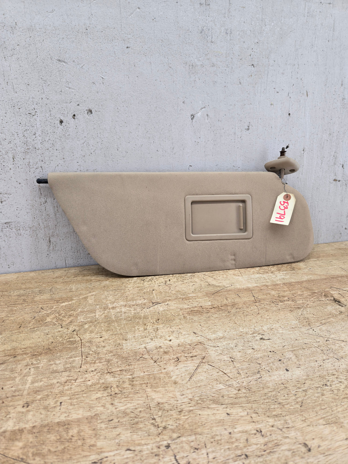 1999-2001 Ford Excursion / Super Duty Passenger Side Sun Visor With Light F250 F350 F450 F550 RH