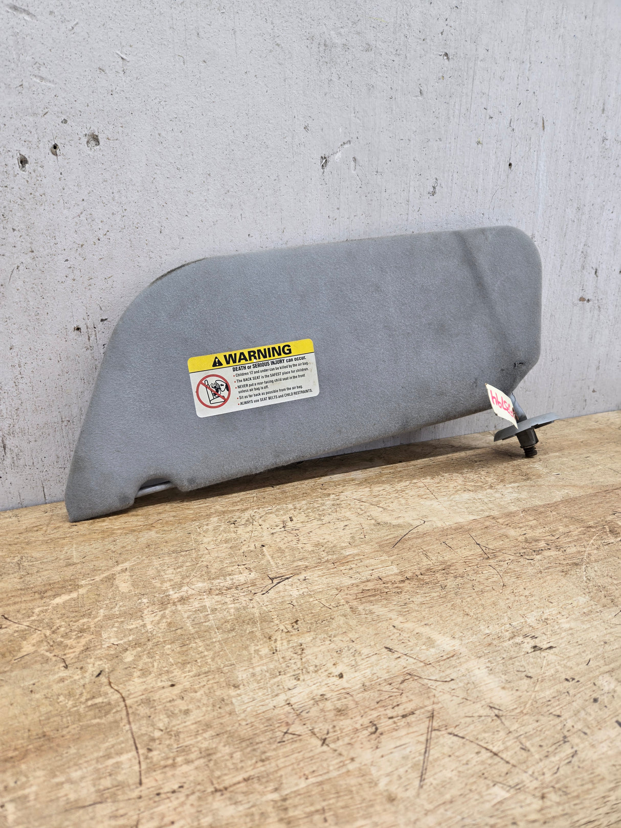 2002-2007 Ford Excursion / Super Duty Passenger Side Sun Visor W/O Light F250 F350 F450 F550 RH