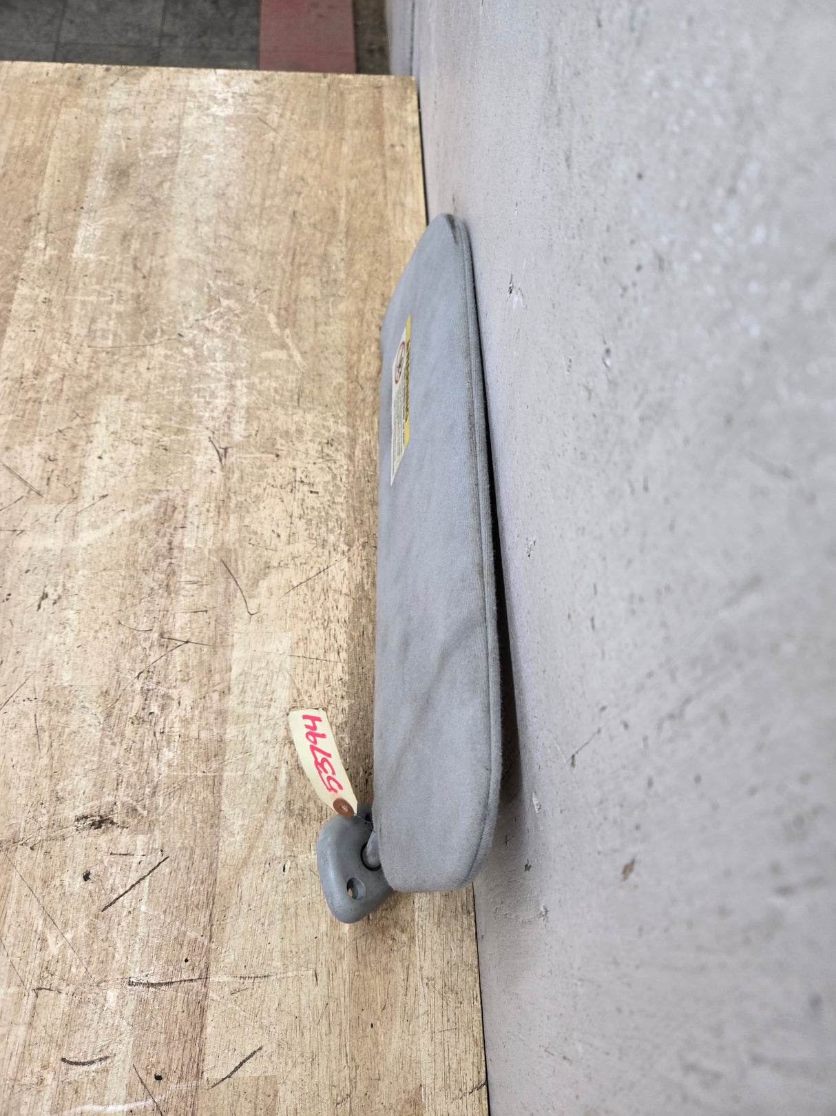 2002-2007 Ford Excursion / Super Duty Passenger Side Sun Visor W/O Light F250 F350 F450 F550 RH