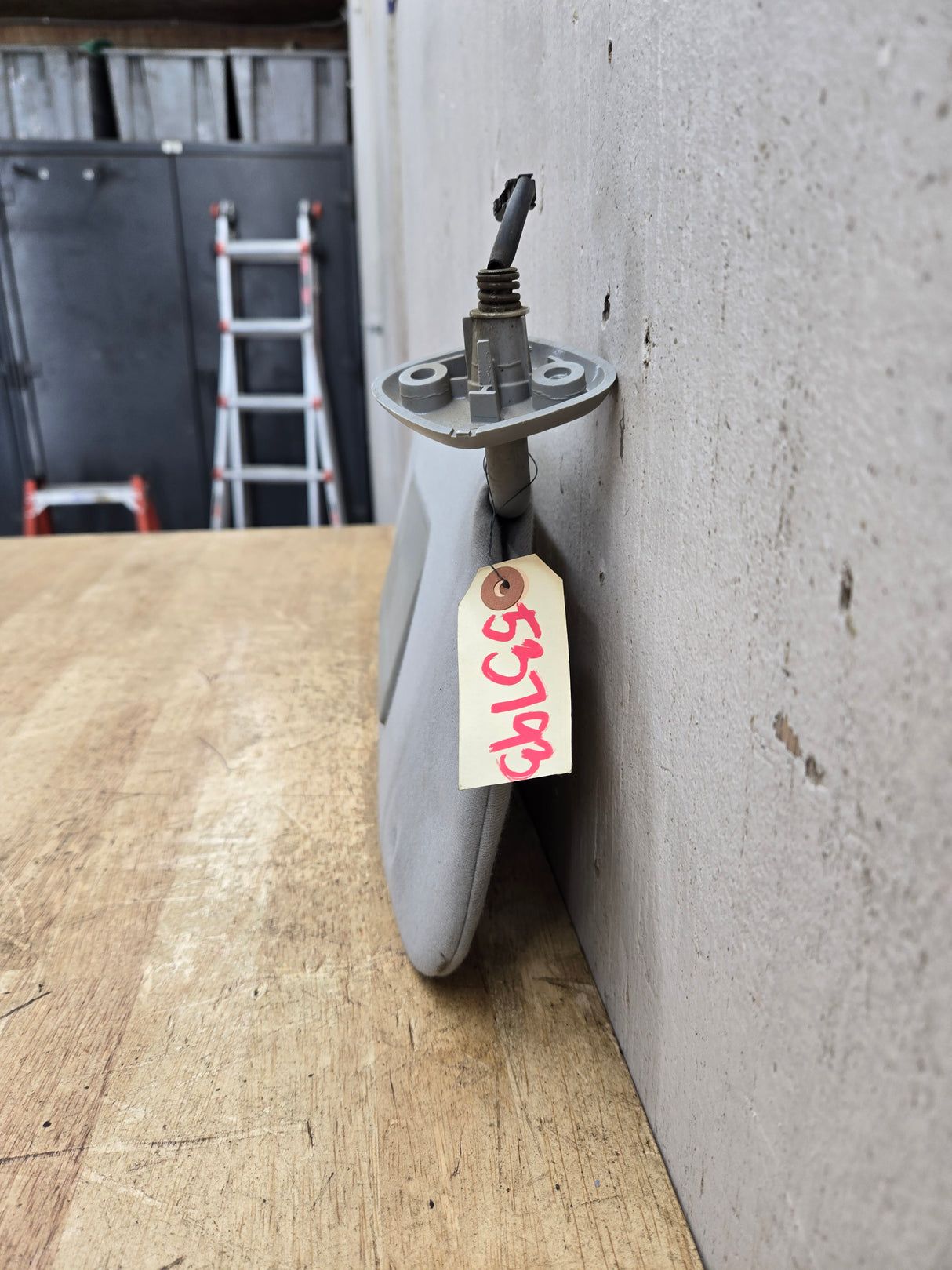 2002-2007 Ford Excursion / Super Duty Passenger Side Sun Visor With Light F250 F350 F450 F550 RH