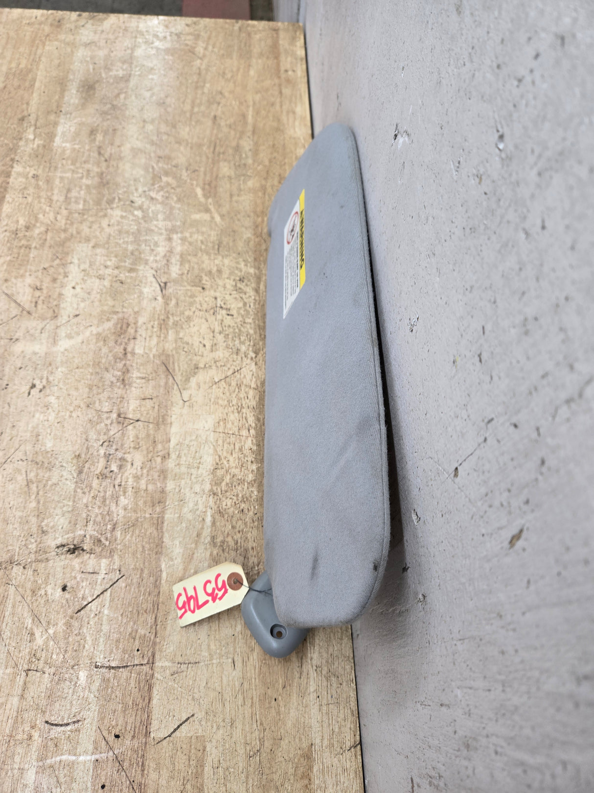 2002-2007 Ford Excursion / Super Duty Passenger Side Sun Visor W/O Light F250 F350 F450 F550 RH