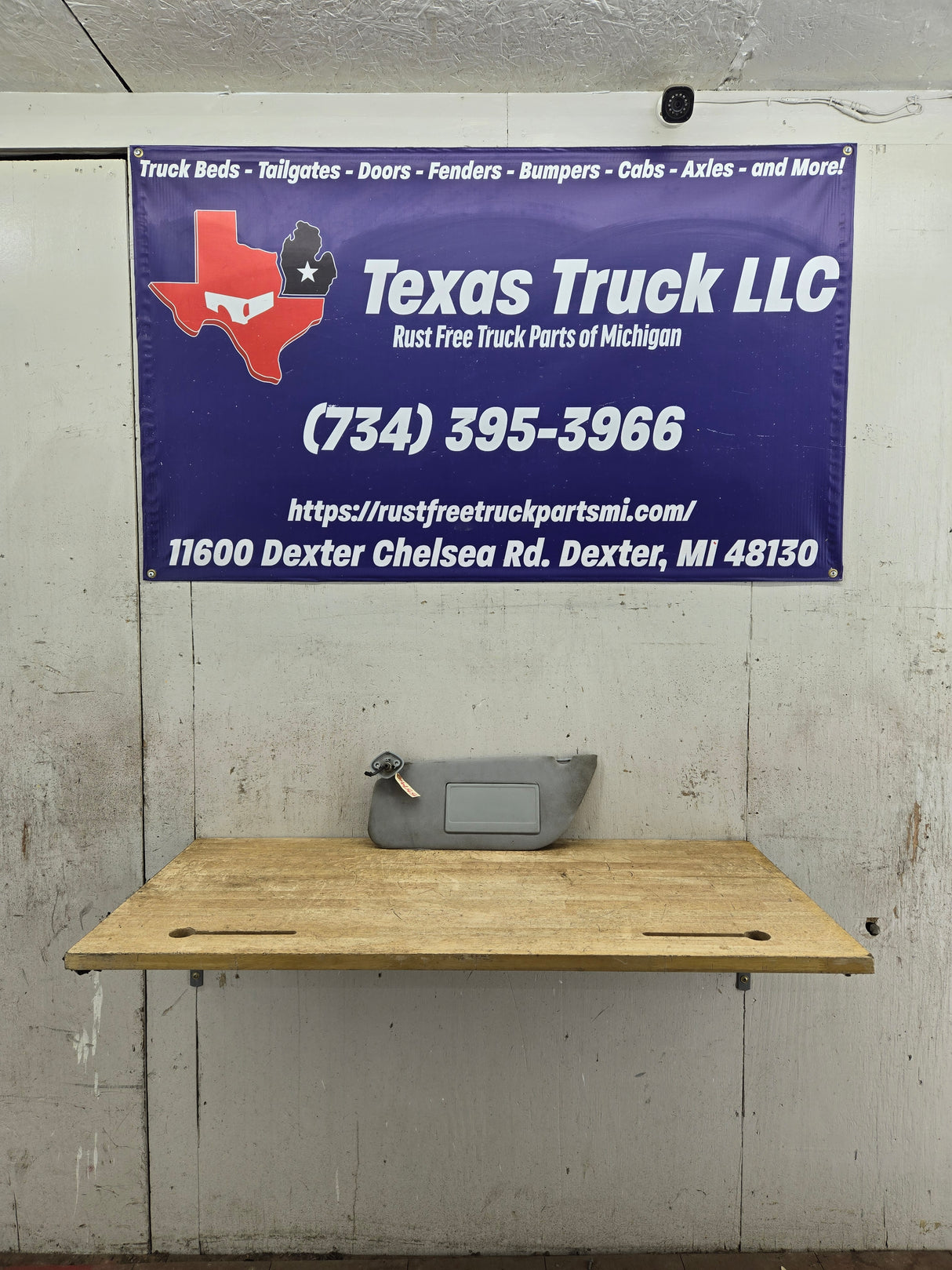 2002-2007 Ford Excursion / Super Duty Driver Side Sun Visor With Light F250 F350 F450 F550 LH