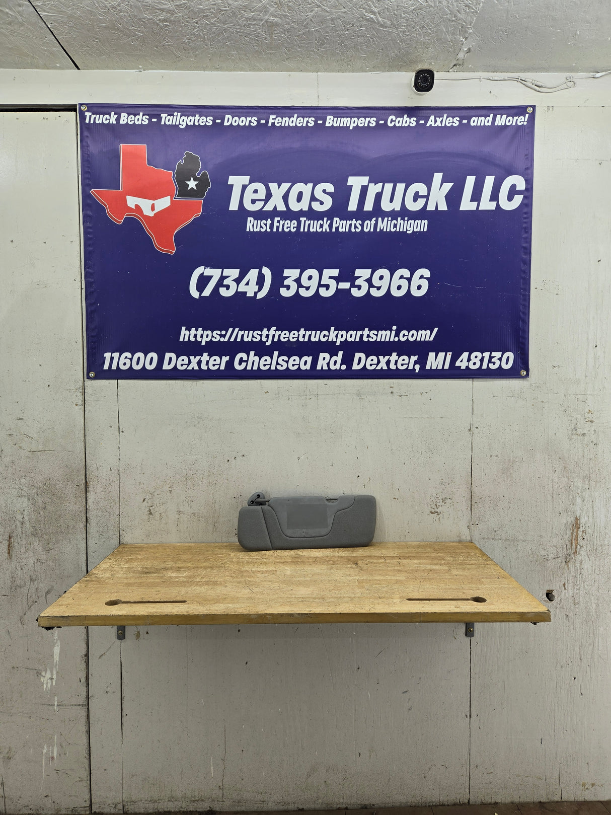 1999-2002 Chevrolet Silverado / GMC Sierra 1500 2500 3500 HD Passenger Side Sun Visor