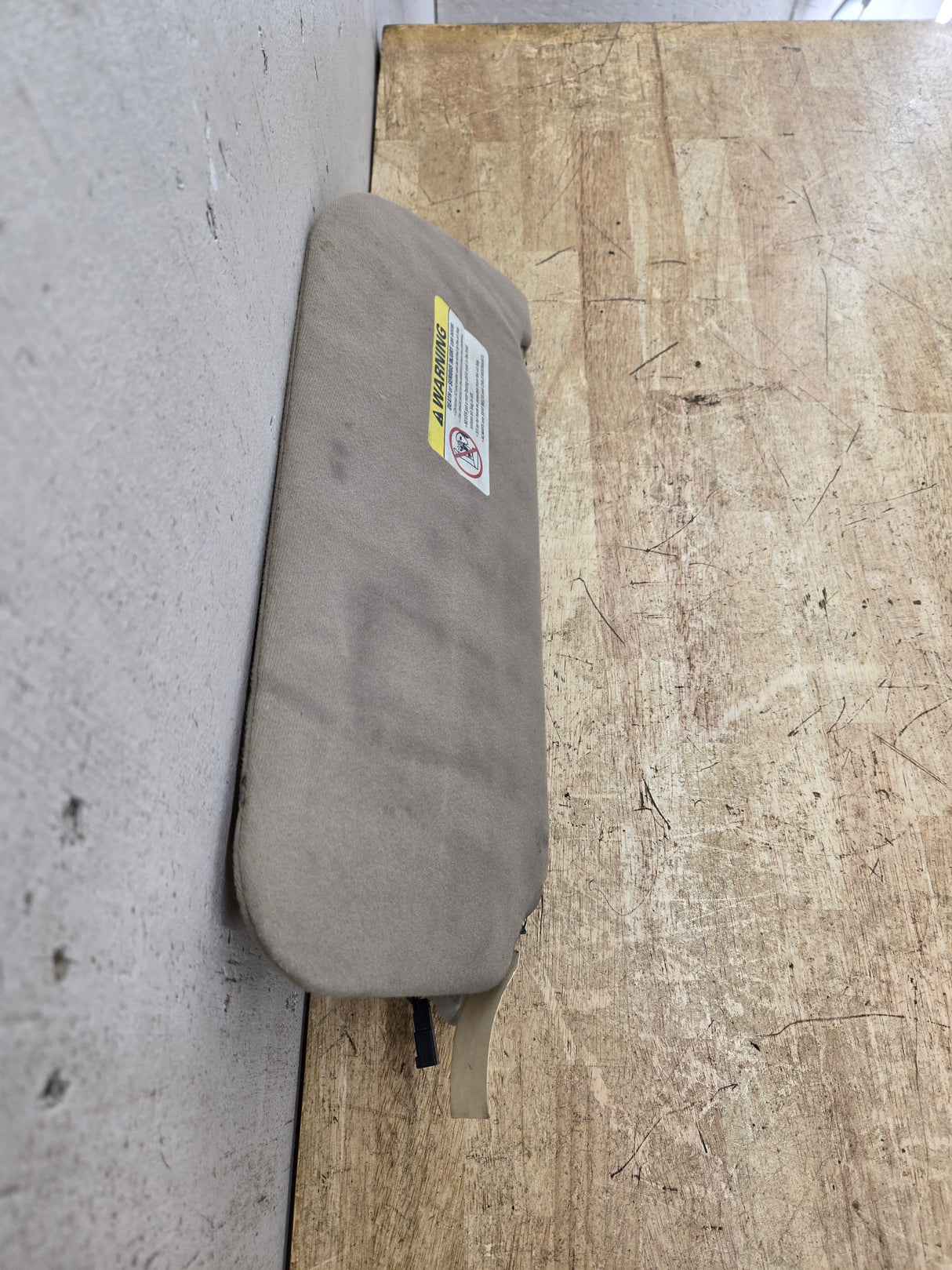 2002-2007 Ford Excursion / Super Duty Driver Side Sun Visor With Light F250 F350 F450 F550 LH