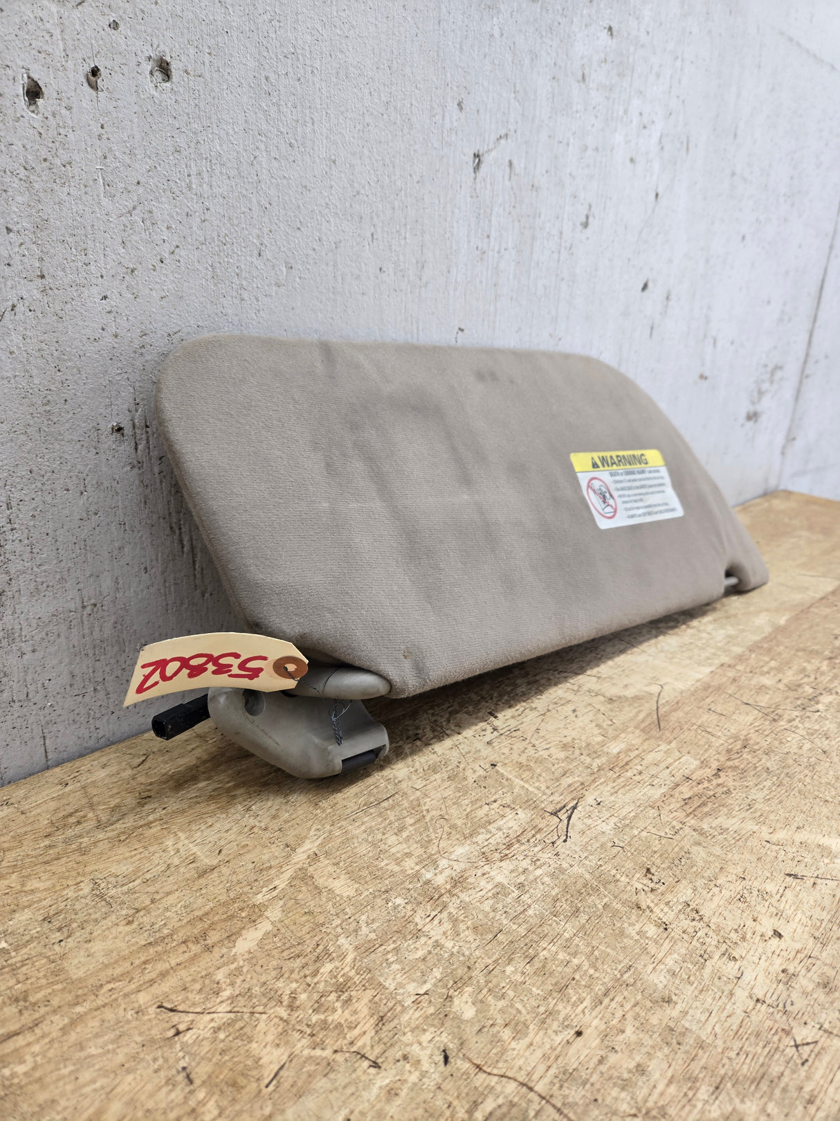 2002-2007 Ford Excursion / Super Duty Driver Side Sun Visor With Light F250 F350 F450 F550 LH