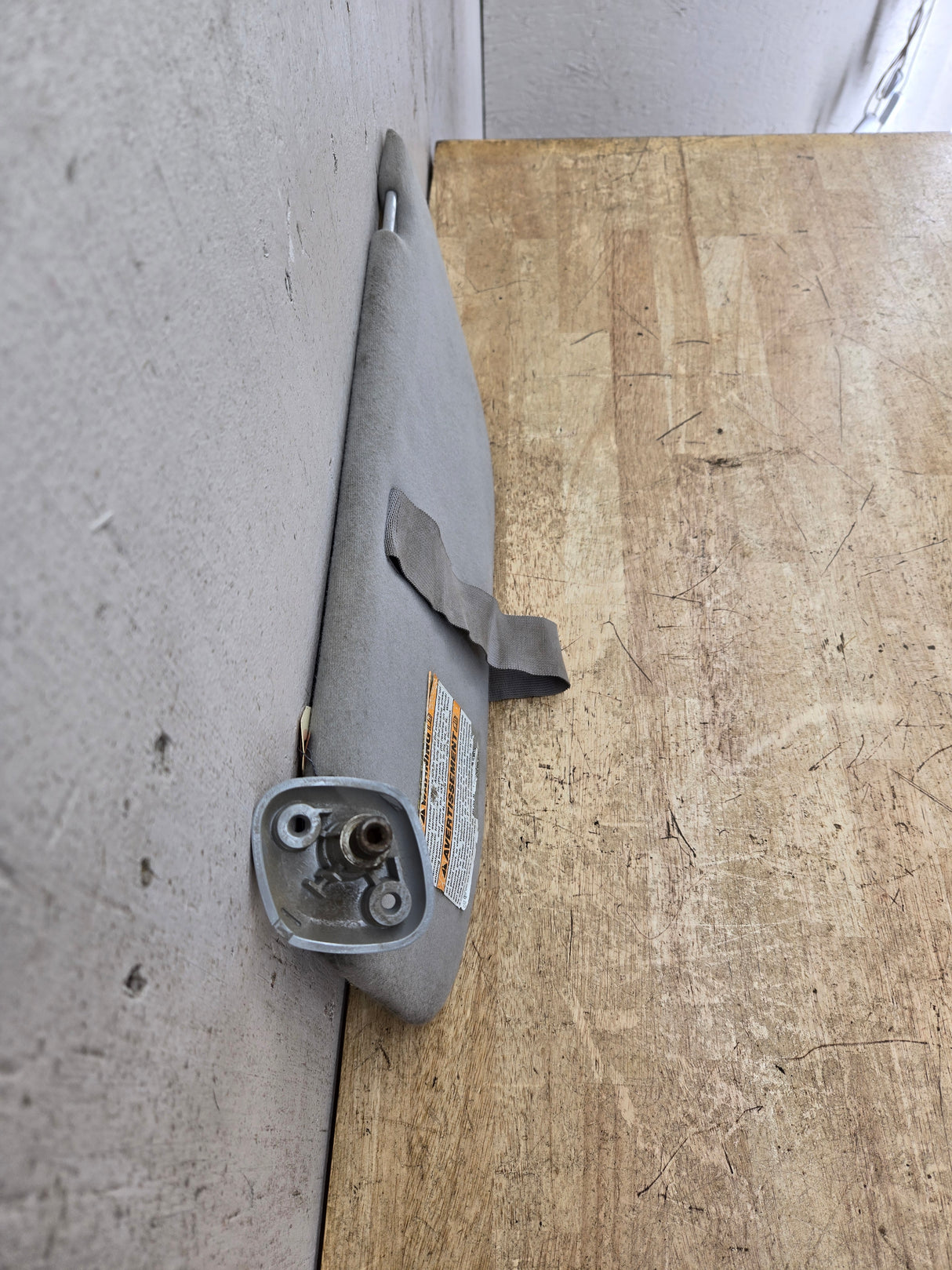 2002-2007 Ford Excursion / Super Duty Driver Side Sun Visor W/O Light F250 F350 F450 F550 LH