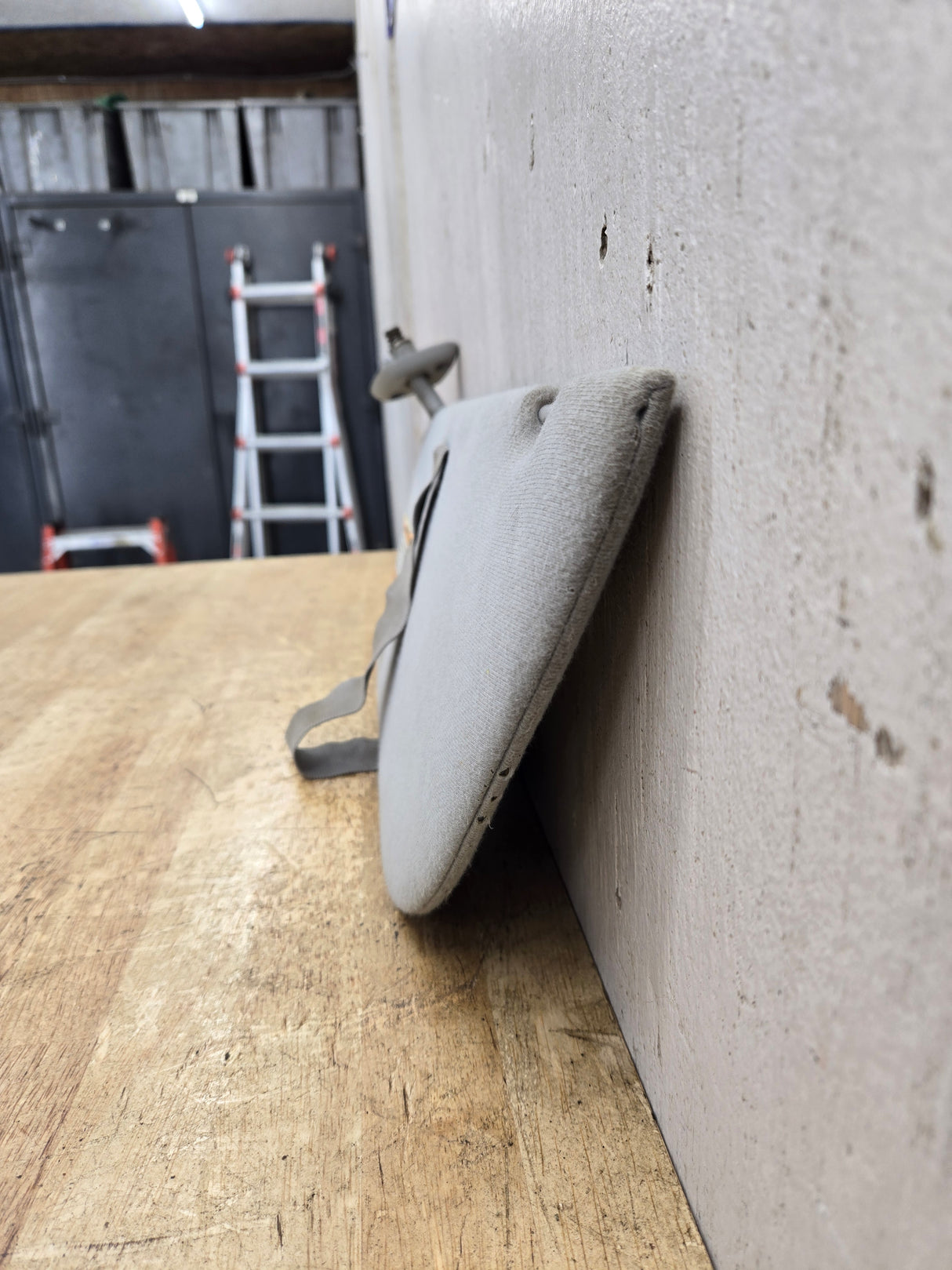 2002-2007 Ford Excursion / Super Duty Driver Side Sun Visor W/O Light F250 F350 F450 F550 LH