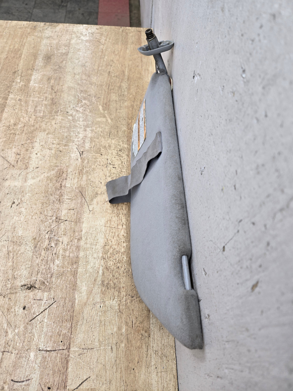 2002-2007 Ford Excursion / Super Duty Driver Side Sun Visor W/O Light F250 F350 F450 F550 LH