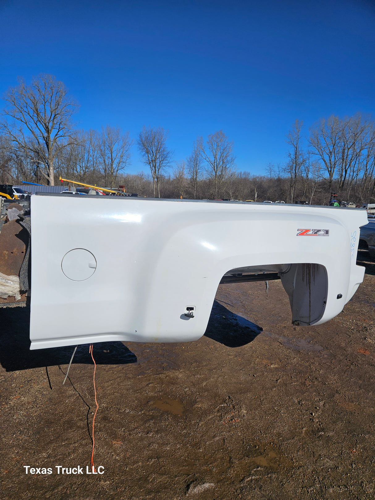 2014-2019 Chevrolet Silverado / GMC Sierra 3500 HD 8' Dually Truck Bed