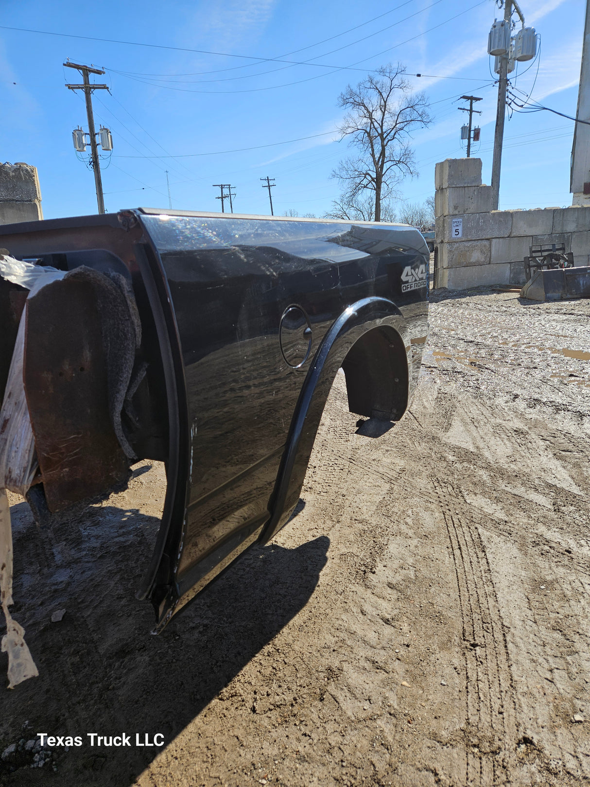 2019-2025 Dodge Ram 2500 3500 5th Gen 6' 4" Short Truck Bed