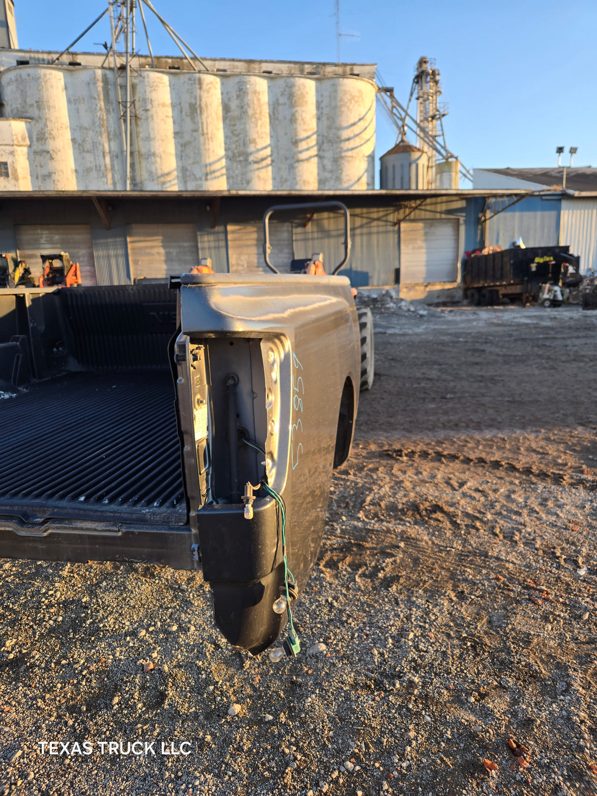 2004-2015 Nissan Titan King Cab 6.5' Short / Long Bed