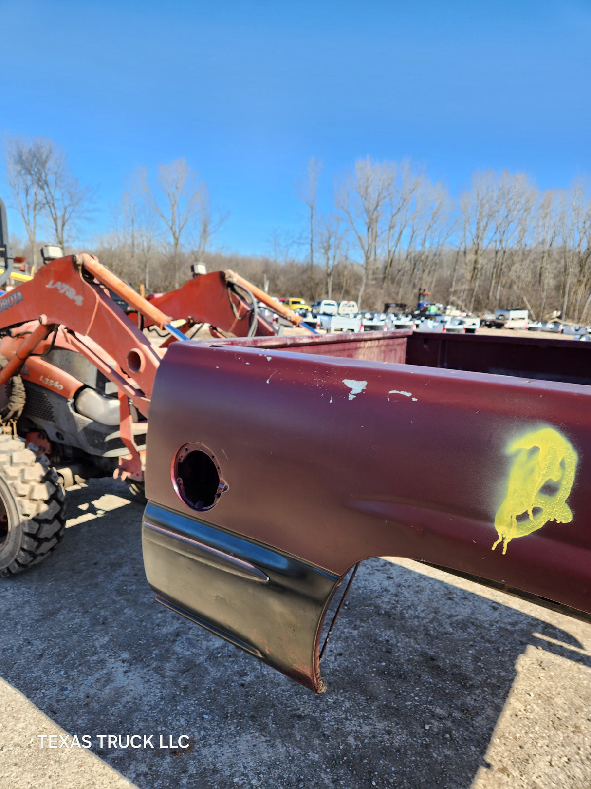 1999-2007 Chevrolet Silverado / GMC Sierra 1500 2500 3500 HD 6' 6" Short Truck Bed