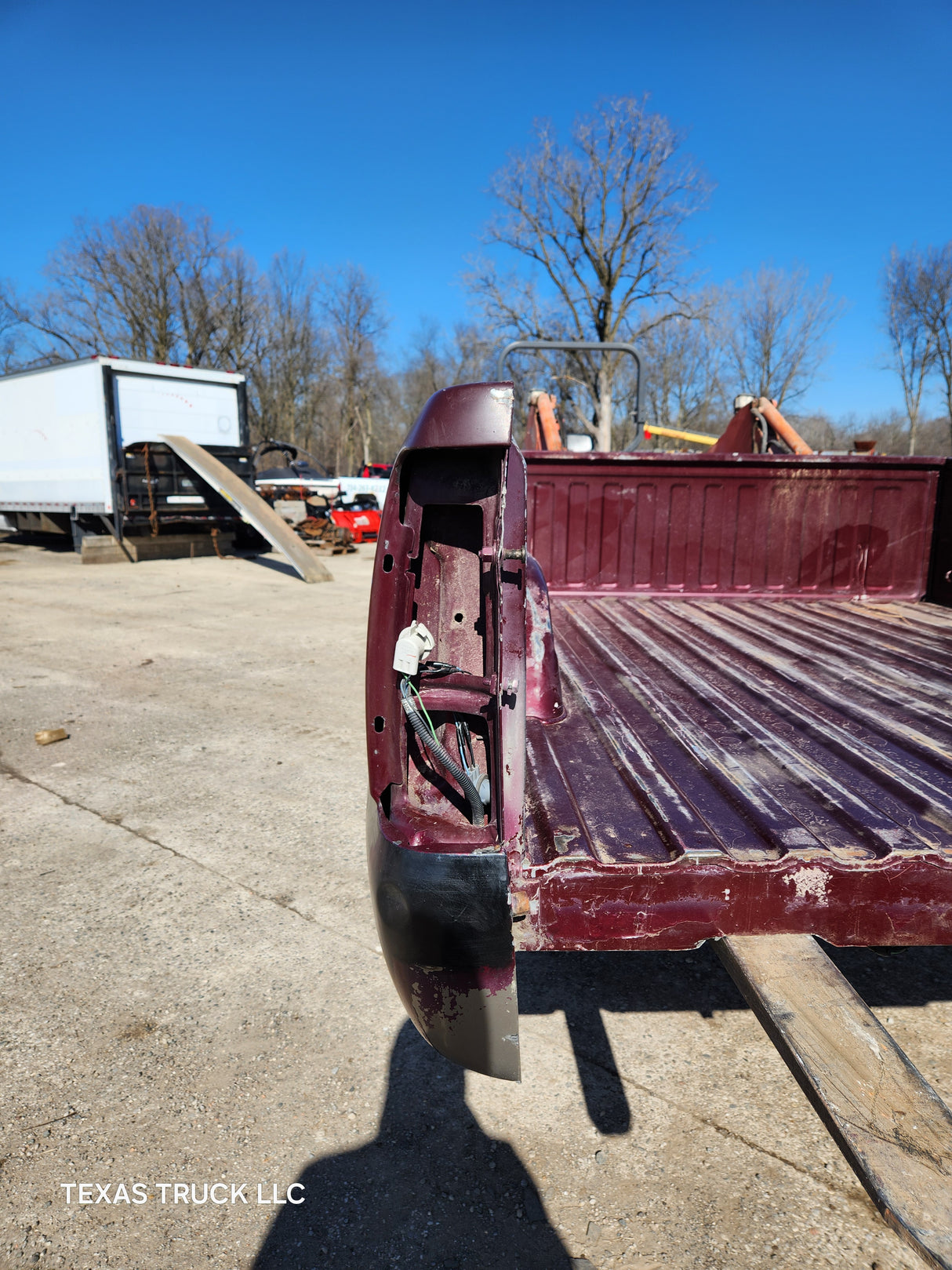 1999-2007 Chevrolet Silverado / GMC Sierra 1500 2500 3500 HD 6' 6" Short Truck Bed