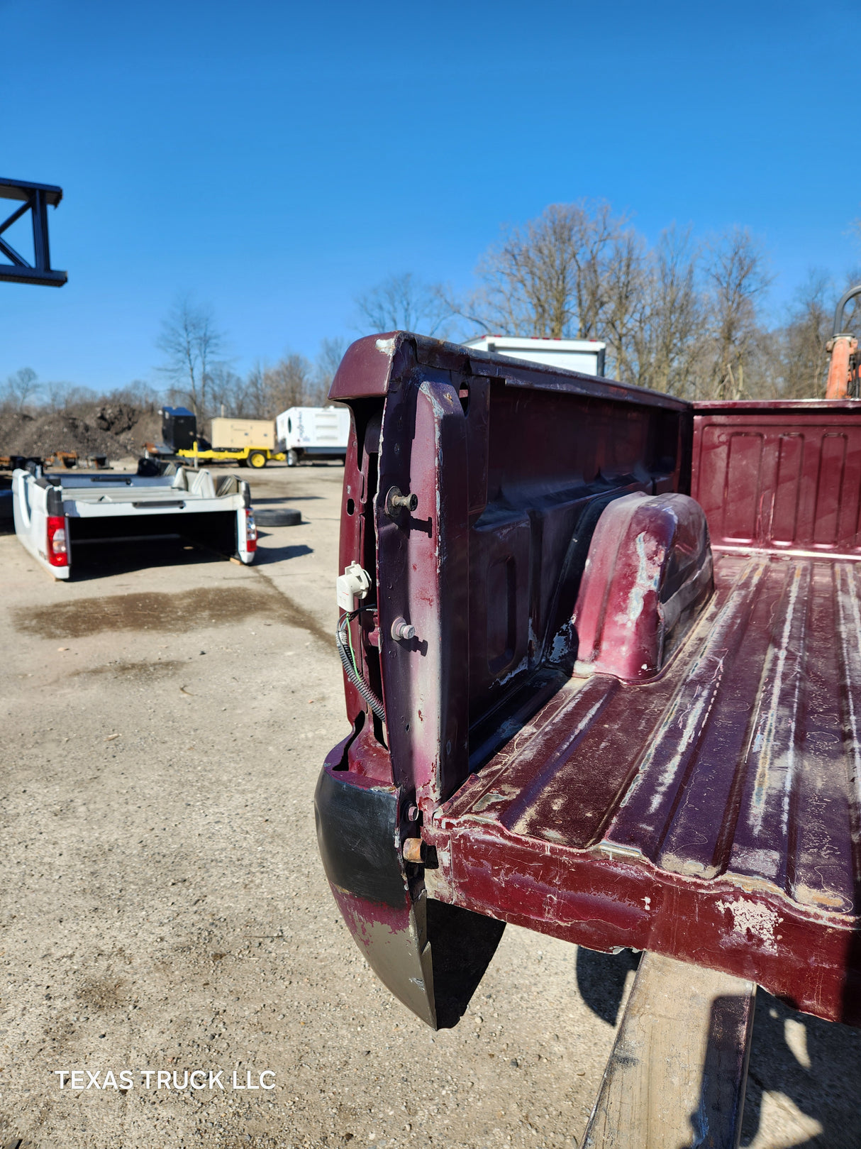 1999-2007 Chevrolet Silverado / GMC Sierra 1500 2500 3500 HD 6' 6" Short Truck Bed