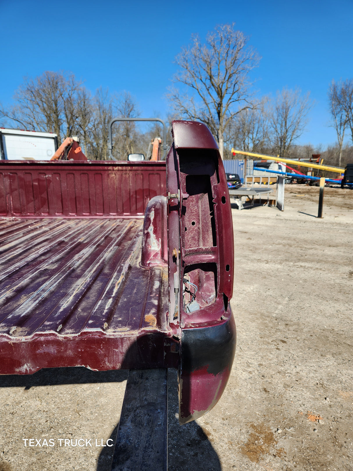 1999-2007 Chevrolet Silverado / GMC Sierra 1500 2500 3500 HD 6' 6" Short Truck Bed