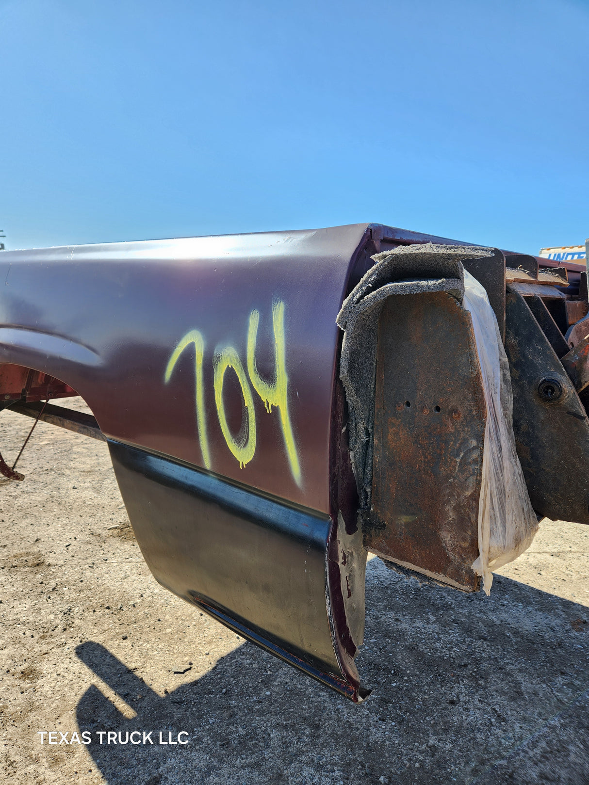 1999-2007 Chevrolet Silverado / GMC Sierra 1500 2500 3500 HD 6' 6" Short Truck Bed