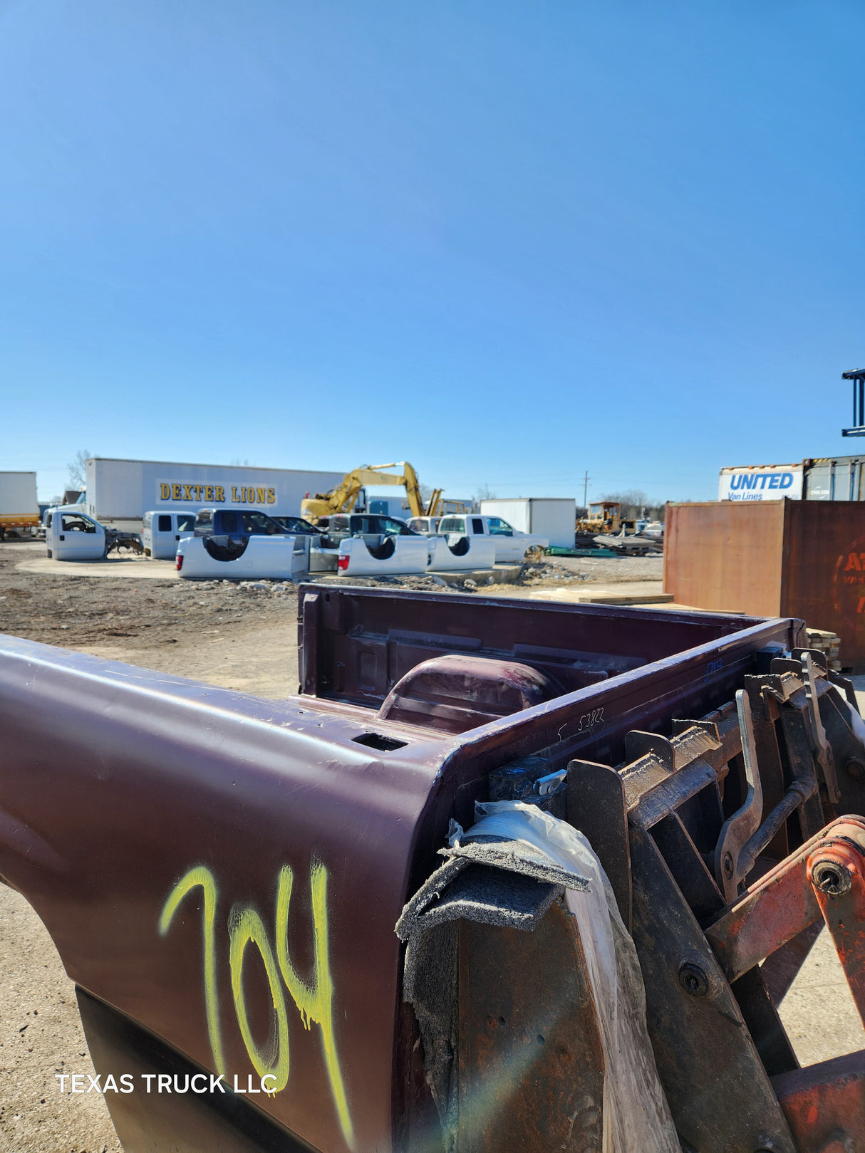 1999-2007 Chevrolet Silverado / GMC Sierra 1500 2500 3500 HD 6' 6" Short Truck Bed