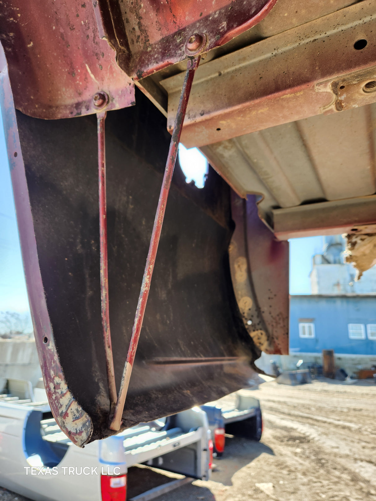 1999-2007 Chevrolet Silverado / GMC Sierra 1500 2500 3500 HD 6' 6" Short Truck Bed