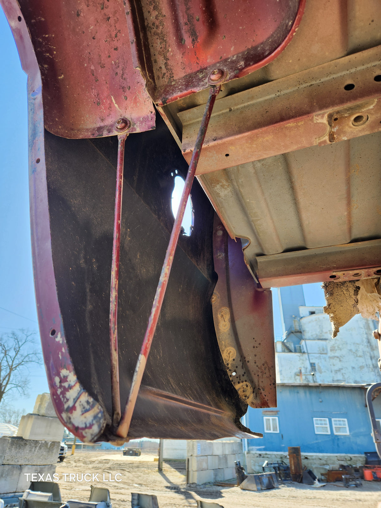 1999-2007 Chevrolet Silverado / GMC Sierra 1500 2500 3500 HD 6' 6" Short Truck Bed