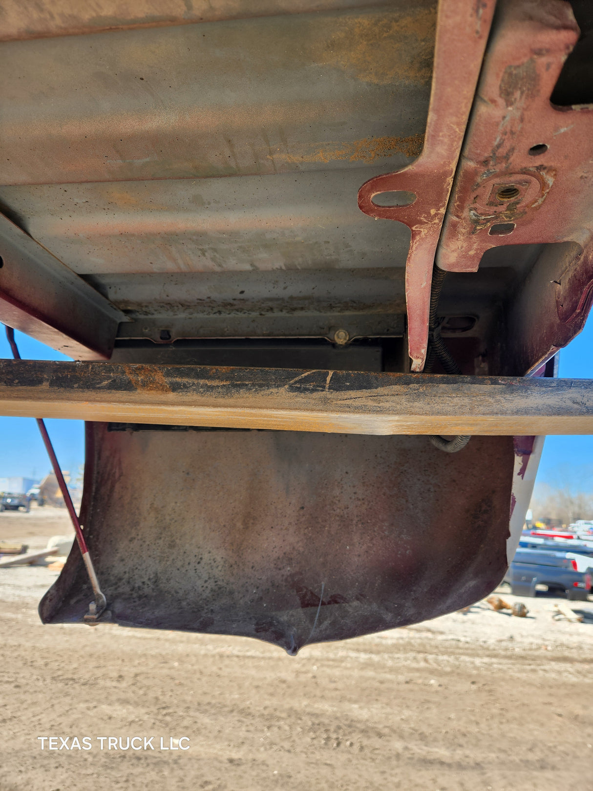 1999-2007 Chevrolet Silverado / GMC Sierra 1500 2500 3500 HD 6' 6" Short Truck Bed