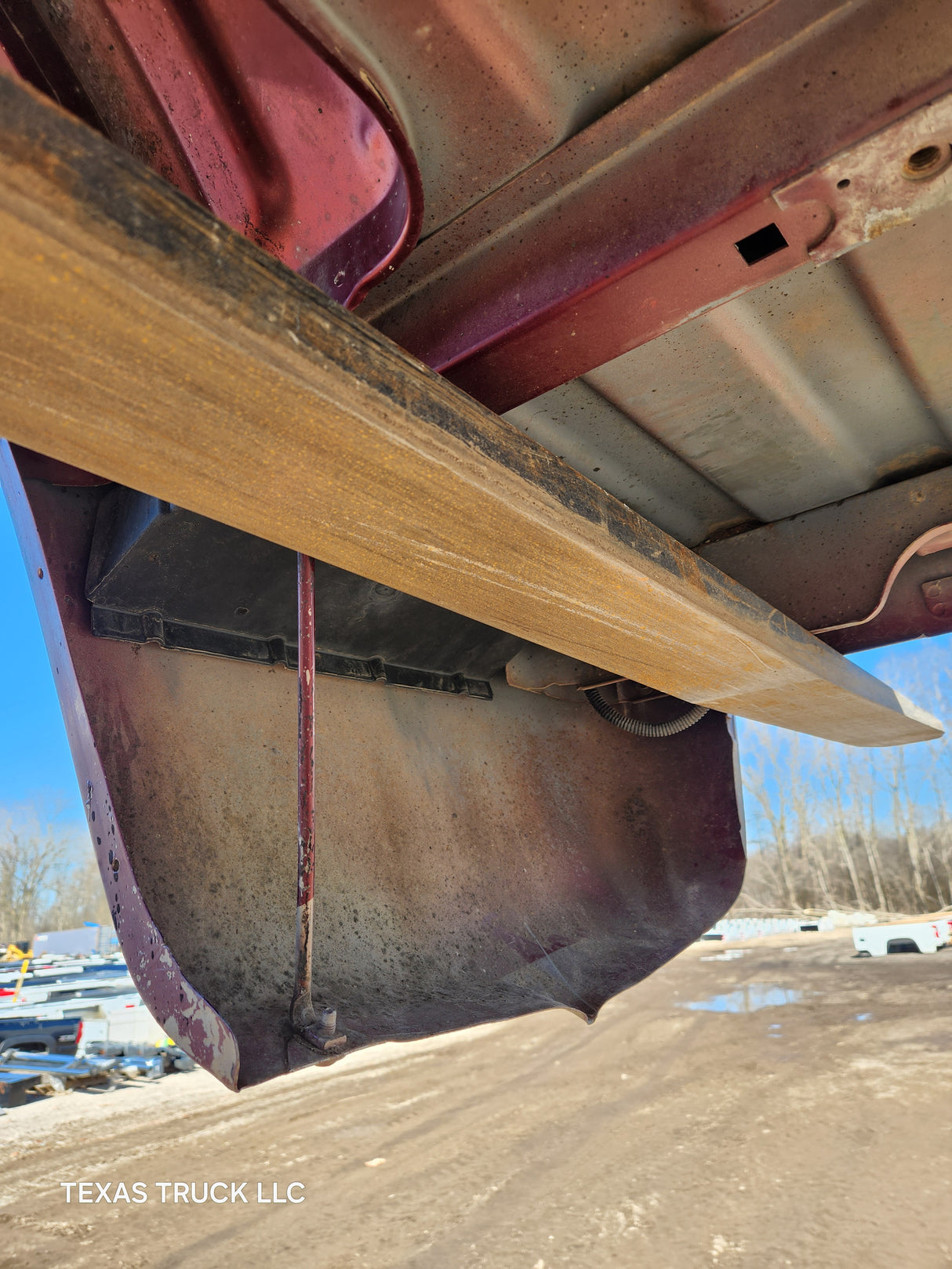 1999-2007 Chevrolet Silverado / GMC Sierra 1500 2500 3500 HD 6' 6" Short Truck Bed