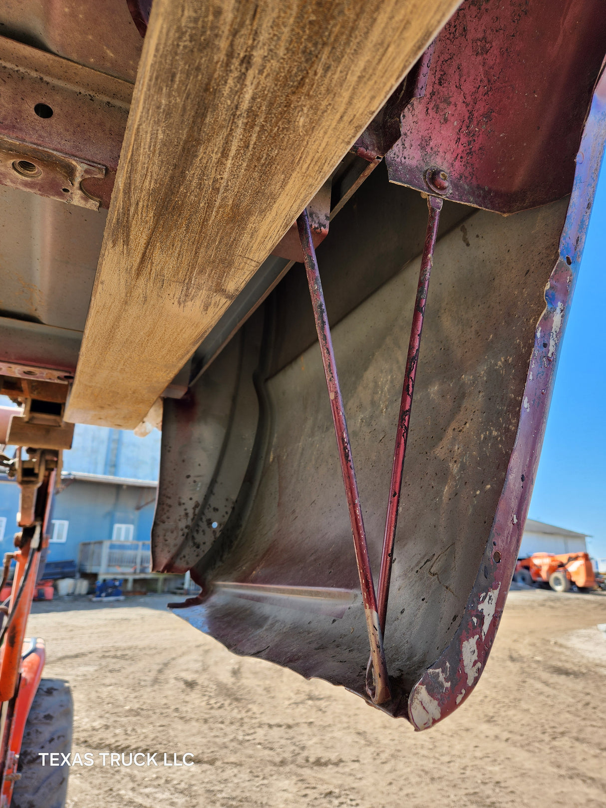 1999-2007 Chevrolet Silverado / GMC Sierra 1500 2500 3500 HD 6' 6" Short Truck Bed