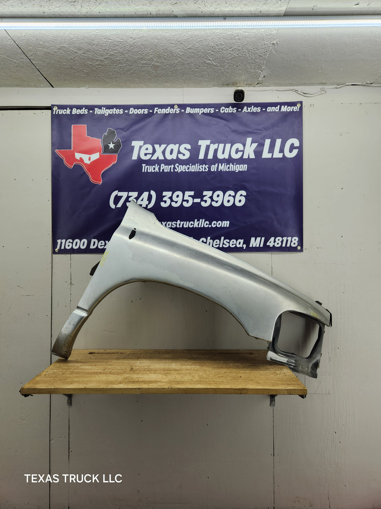 2003-2005 Dodge Ram 3rd Gen 1500 2500 3500 RH Passenger Side Fender