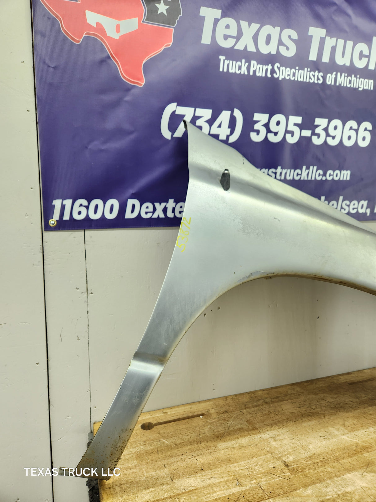 2003-2005 Dodge Ram 3rd Gen 1500 2500 3500 RH Passenger Side Fender