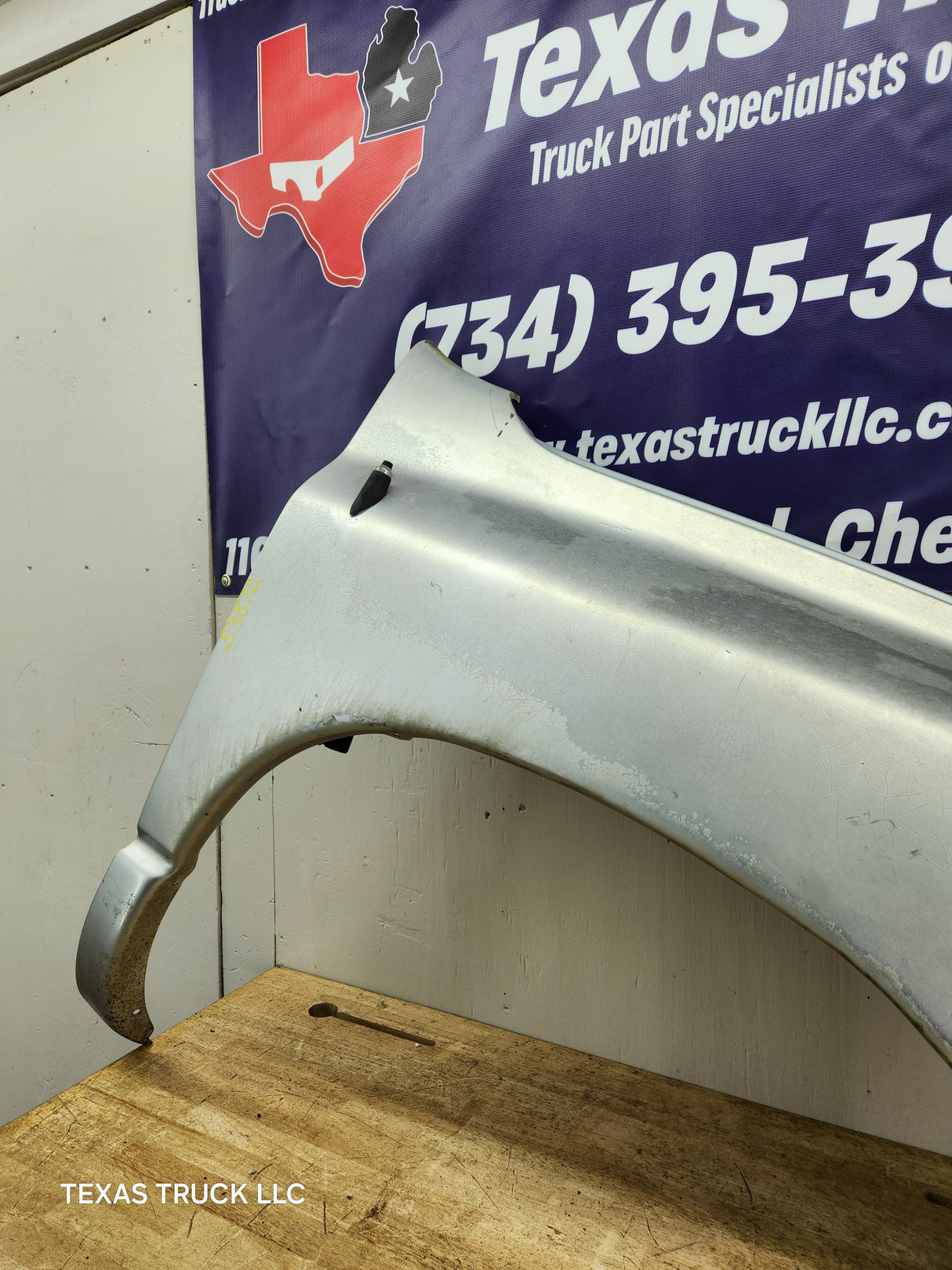 2003-2005 Dodge Ram 3rd Gen 1500 2500 3500 RH Passenger Side Fender