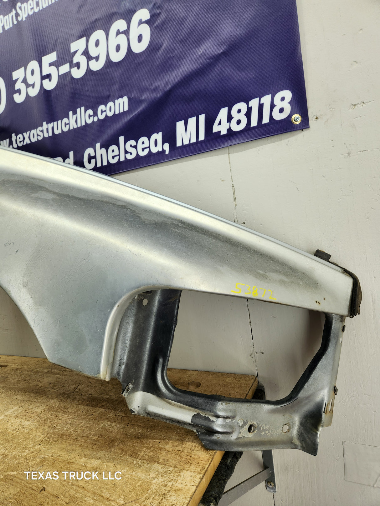 2003-2005 Dodge Ram 3rd Gen 1500 2500 3500 RH Passenger Side Fender