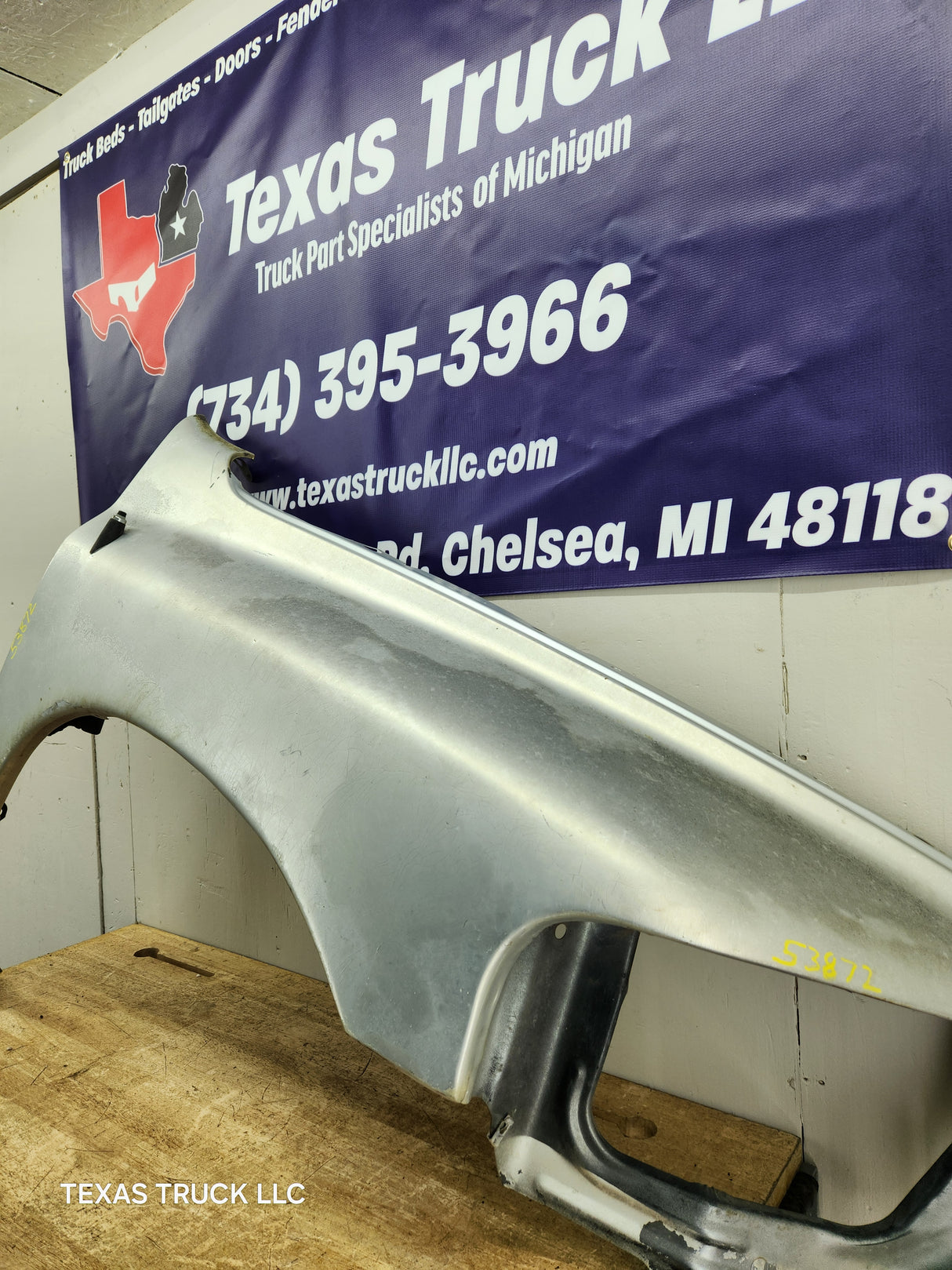 2003-2005 Dodge Ram 3rd Gen 1500 2500 3500 RH Passenger Side Fender