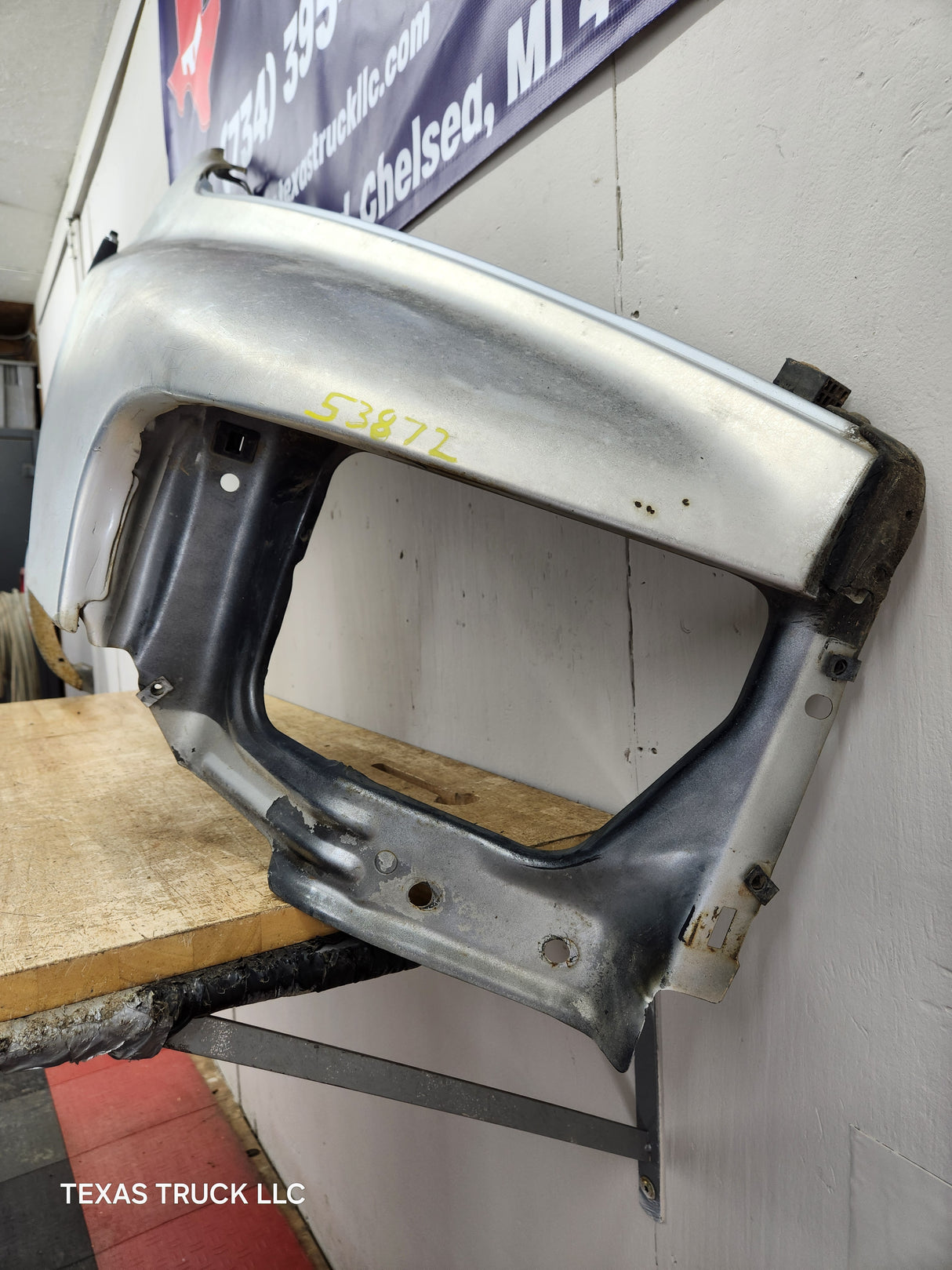 2003-2005 Dodge Ram 3rd Gen 1500 2500 3500 RH Passenger Side Fender