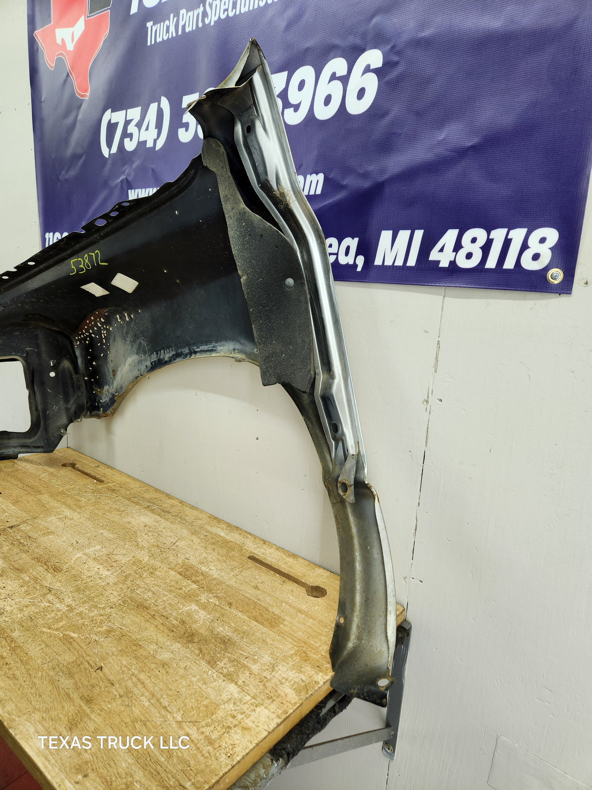 2003-2005 Dodge Ram 3rd Gen 1500 2500 3500 RH Passenger Side Fender