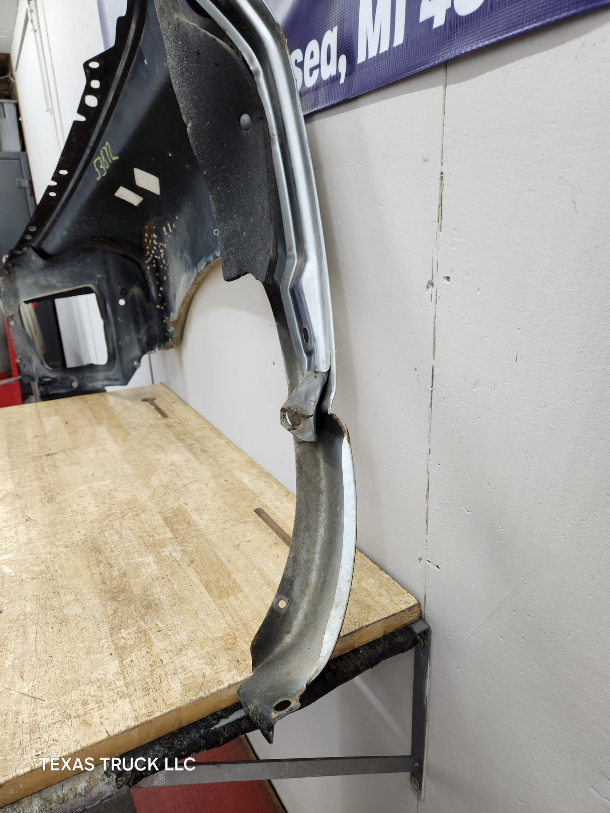 2003-2005 Dodge Ram 3rd Gen 1500 2500 3500 RH Passenger Side Fender