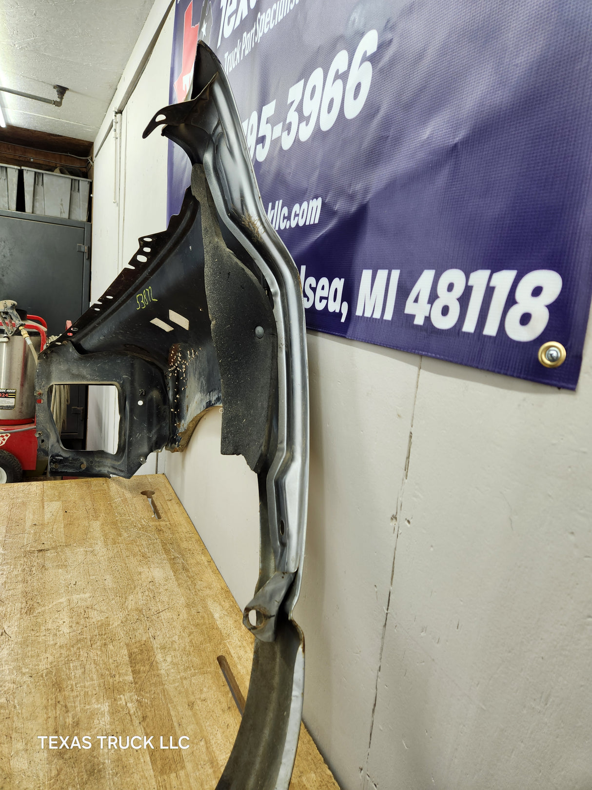 2003-2005 Dodge Ram 3rd Gen 1500 2500 3500 RH Passenger Side Fender