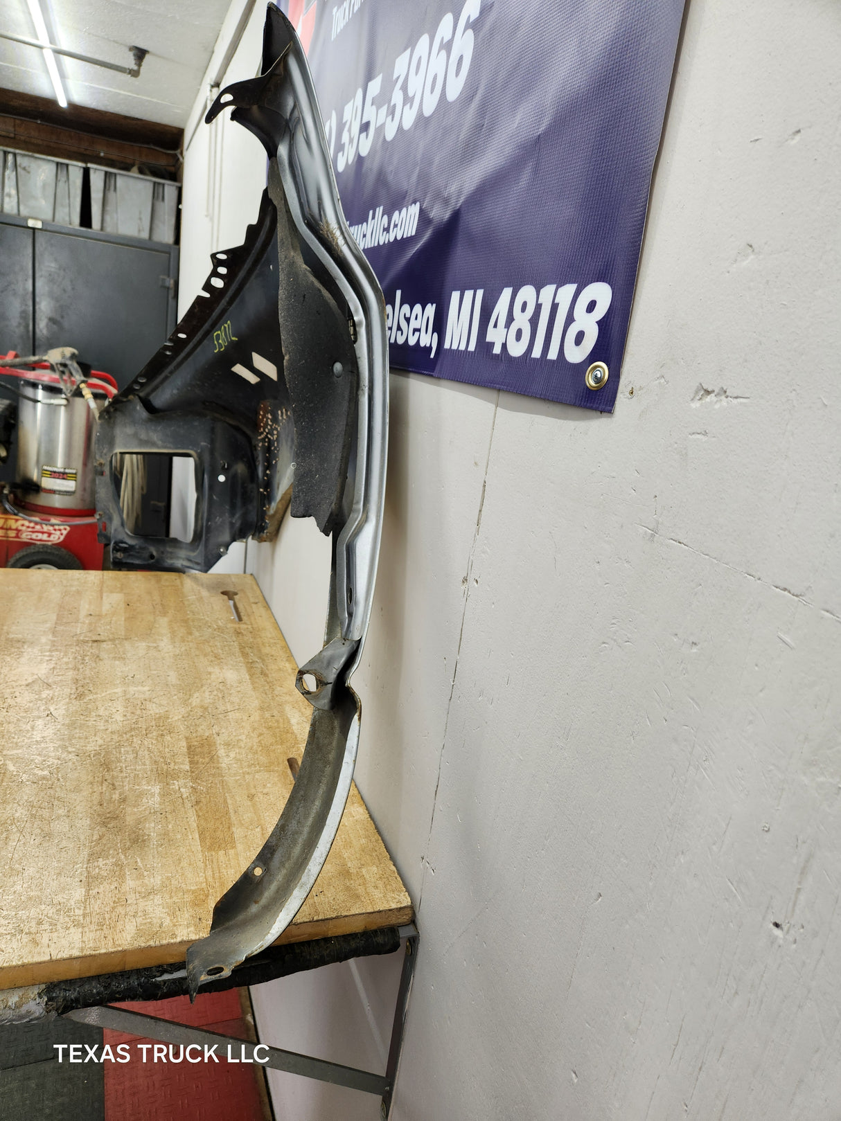 2003-2005 Dodge Ram 3rd Gen 1500 2500 3500 RH Passenger Side Fender