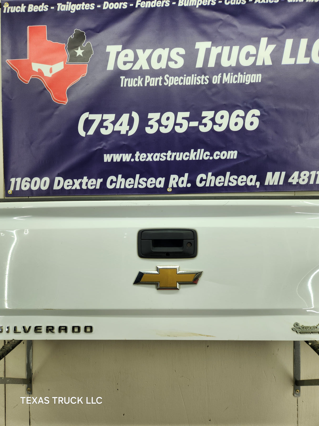 2014-2019 Chevrolet Silverado / GMC Sierra 1500 2500 3500 HD Tailgate