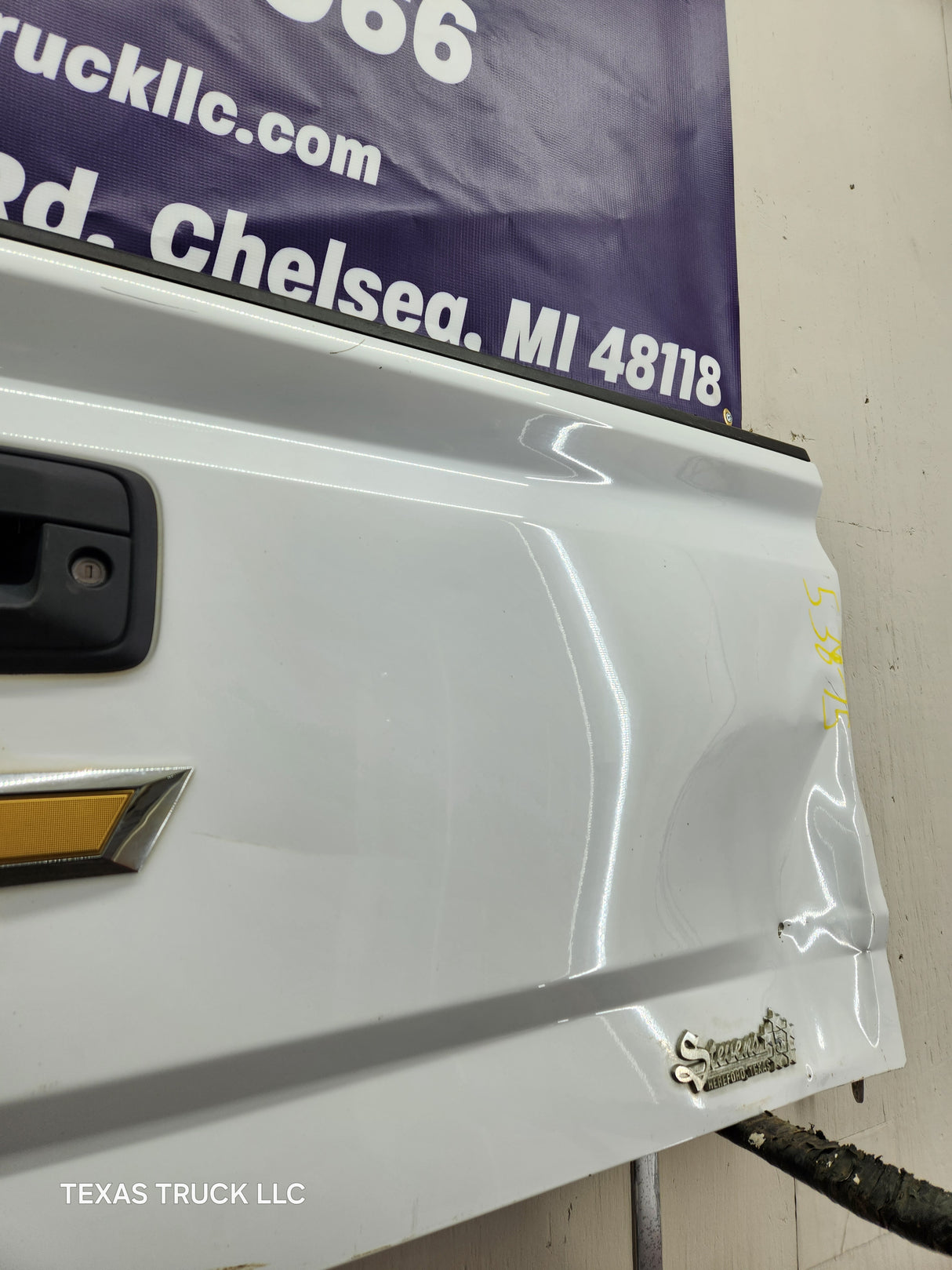 2014-2019 Chevrolet Silverado / GMC Sierra 1500 2500 3500 HD Tailgate