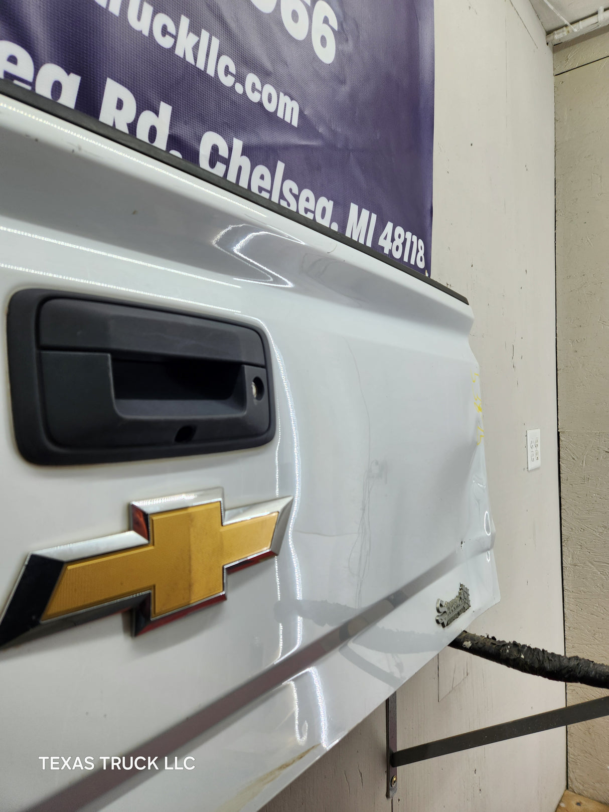 2014-2019 Chevrolet Silverado / GMC Sierra 1500 2500 3500 HD Tailgate