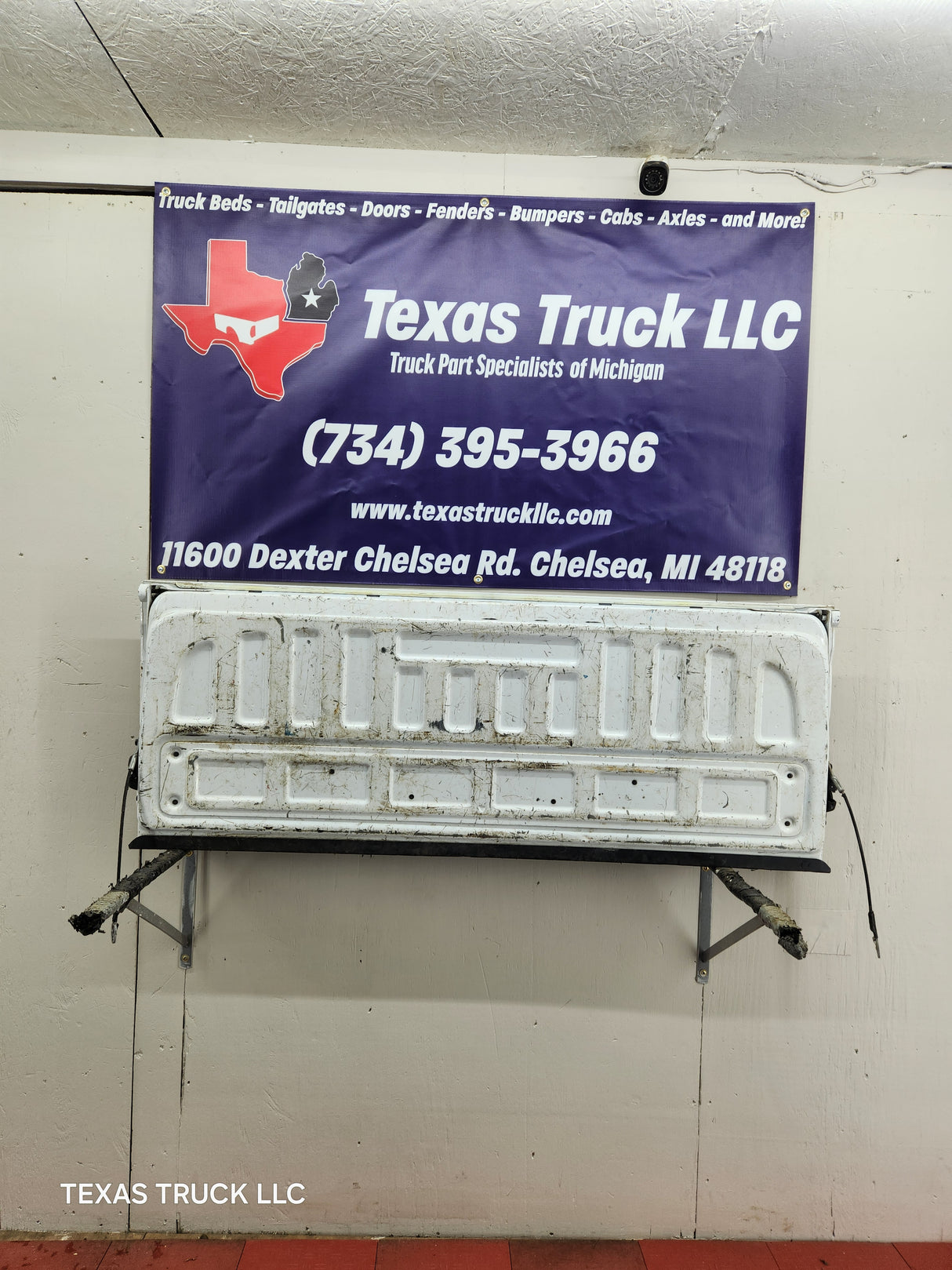 2014-2019 Chevrolet Silverado / GMC Sierra 1500 2500 3500 HD Tailgate