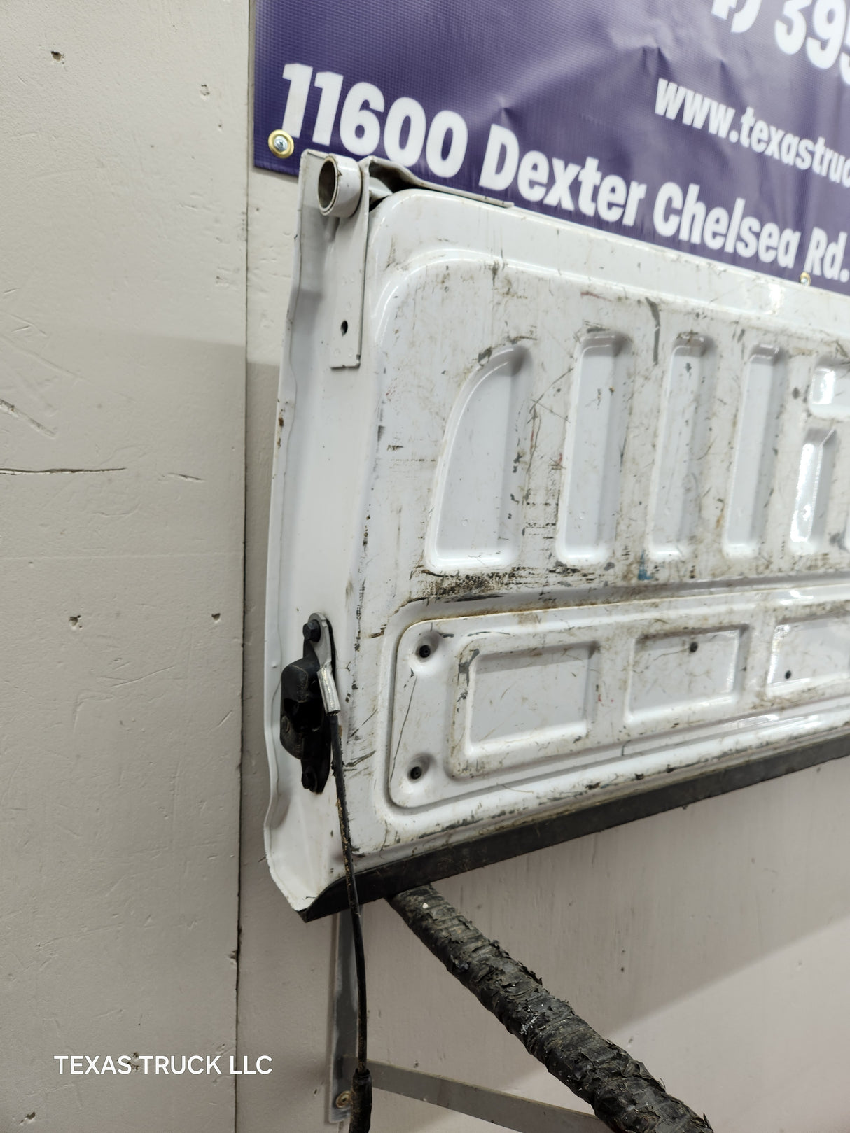 2014-2019 Chevrolet Silverado / GMC Sierra 1500 2500 3500 HD Tailgate