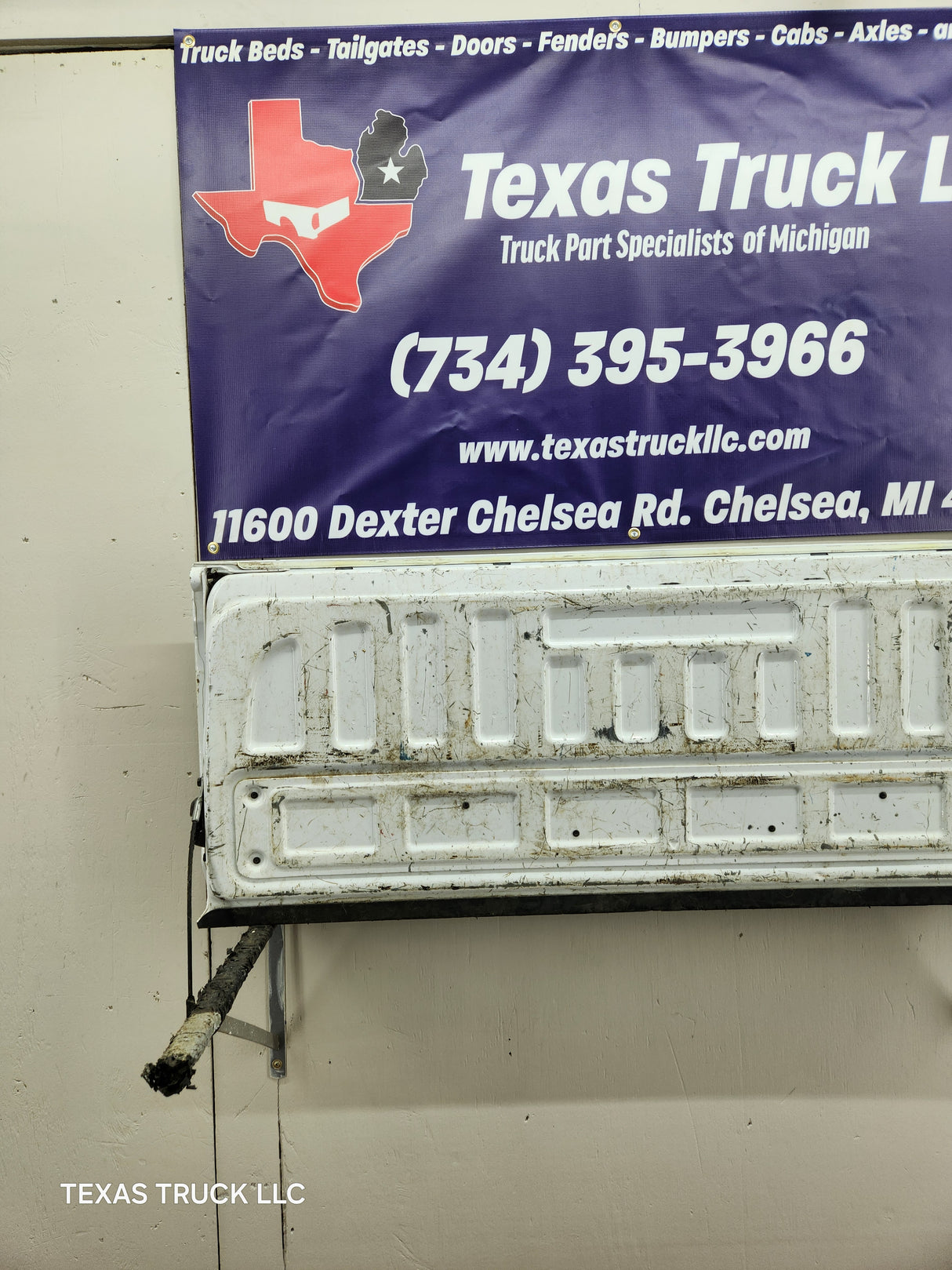 2014-2019 Chevrolet Silverado / GMC Sierra 1500 2500 3500 HD Tailgate