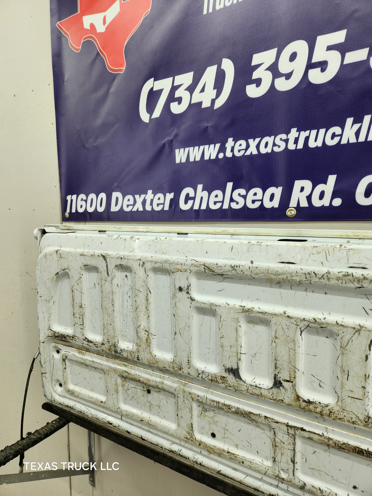 2014-2019 Chevrolet Silverado / GMC Sierra 1500 2500 3500 HD Tailgate