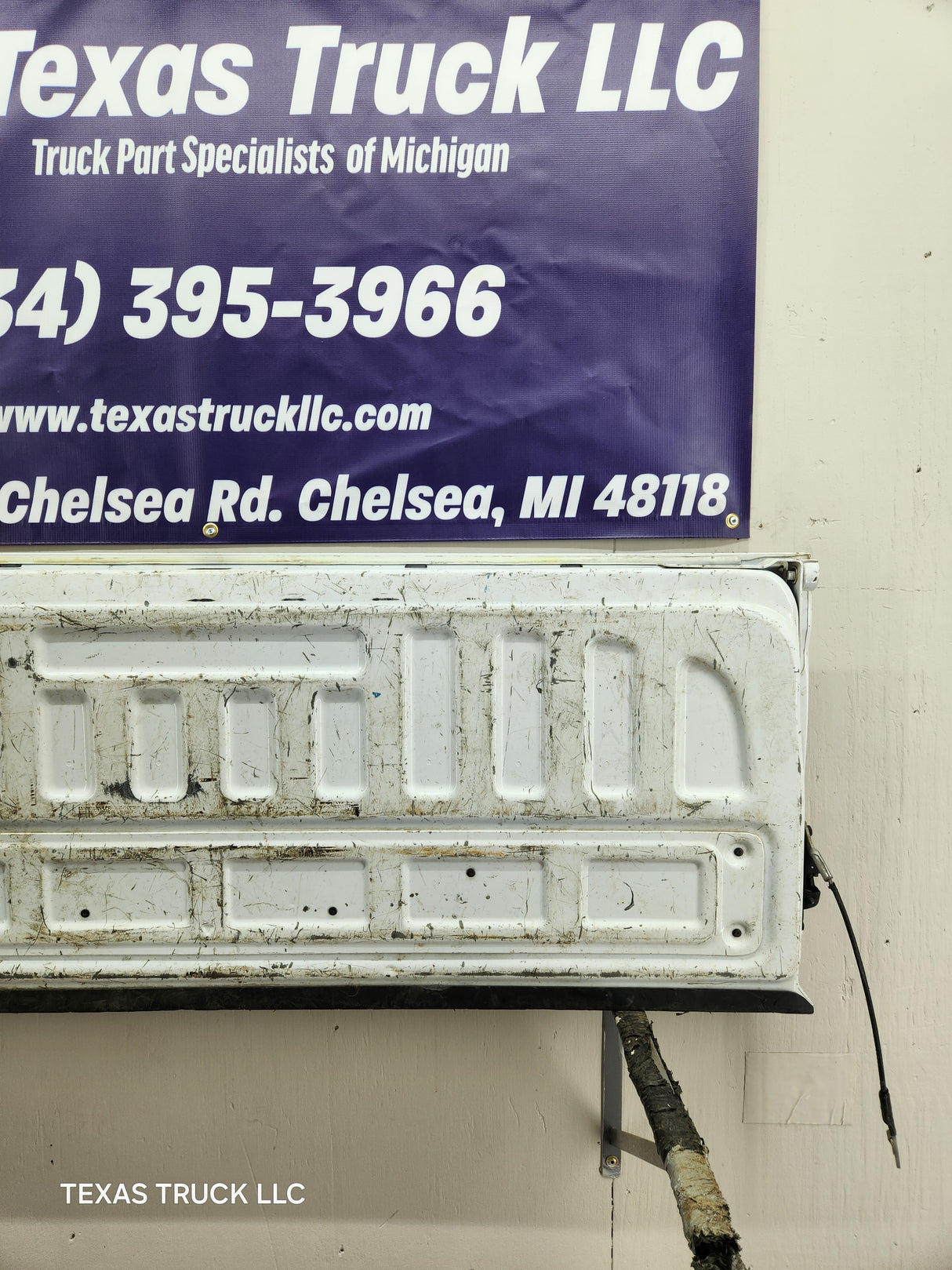 2014-2019 Chevrolet Silverado / GMC Sierra 1500 2500 3500 HD Tailgate