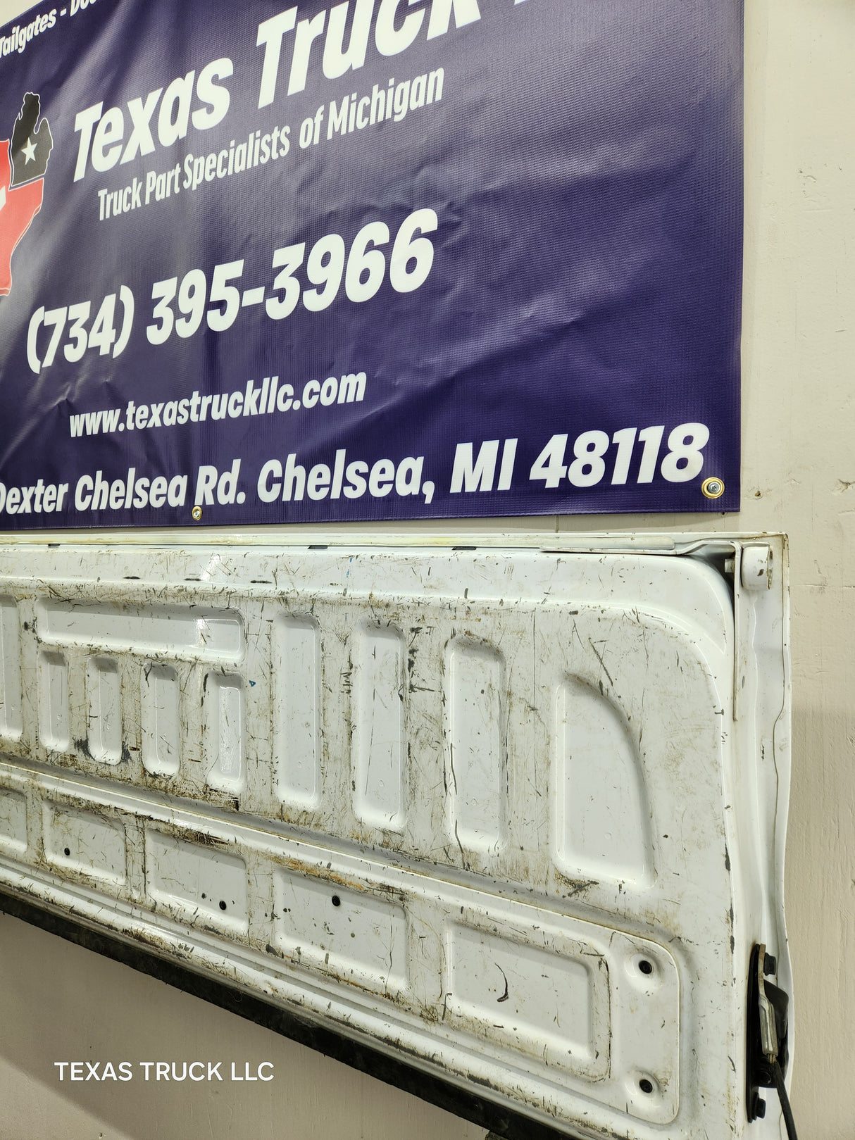 2014-2019 Chevrolet Silverado / GMC Sierra 1500 2500 3500 HD Tailgate