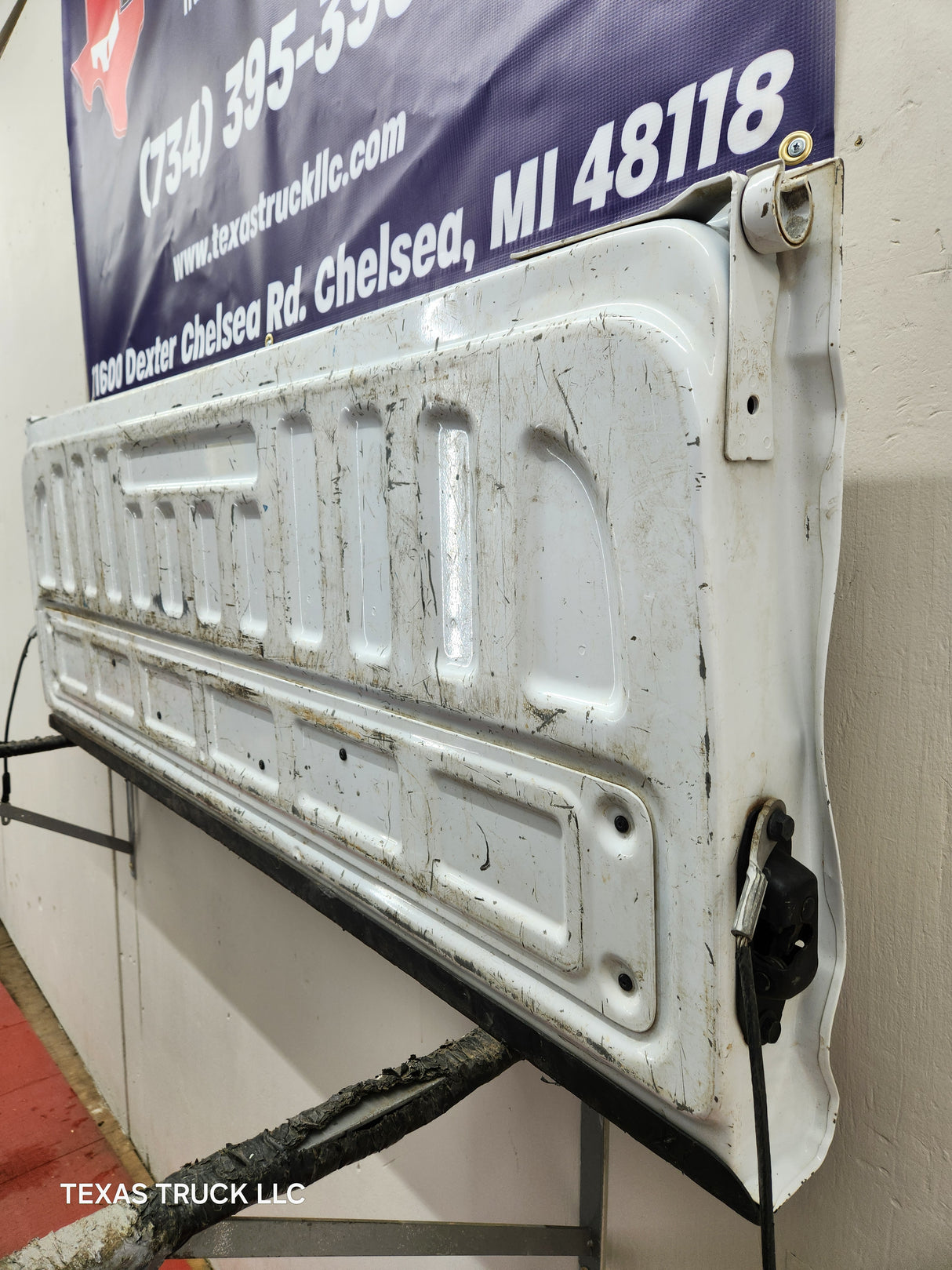 2014-2019 Chevrolet Silverado / GMC Sierra 1500 2500 3500 HD Tailgate