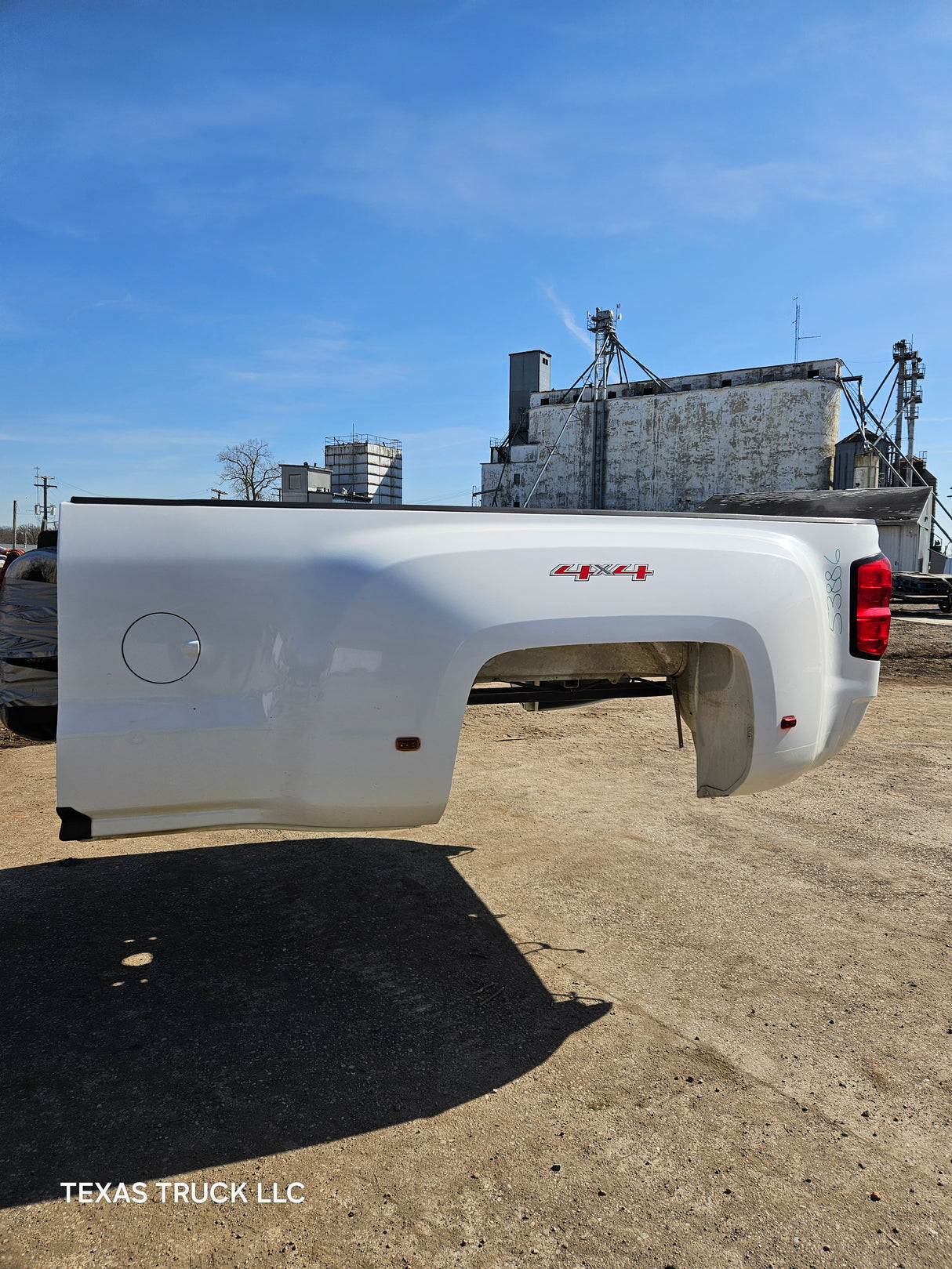 2014-2019 Chevrolet Silverado / GMC Sierra 3500 HD 8' Dually Truck Bed